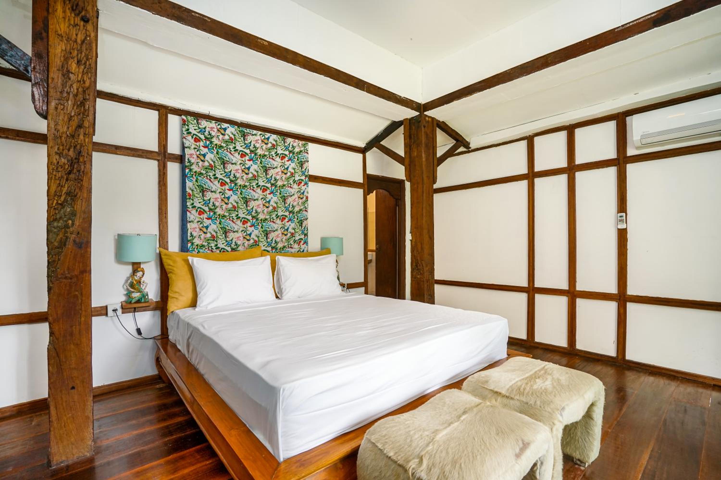 Villa Nylam, 4 Bedroom Private Villa With Tropical Vibes in Seminyak