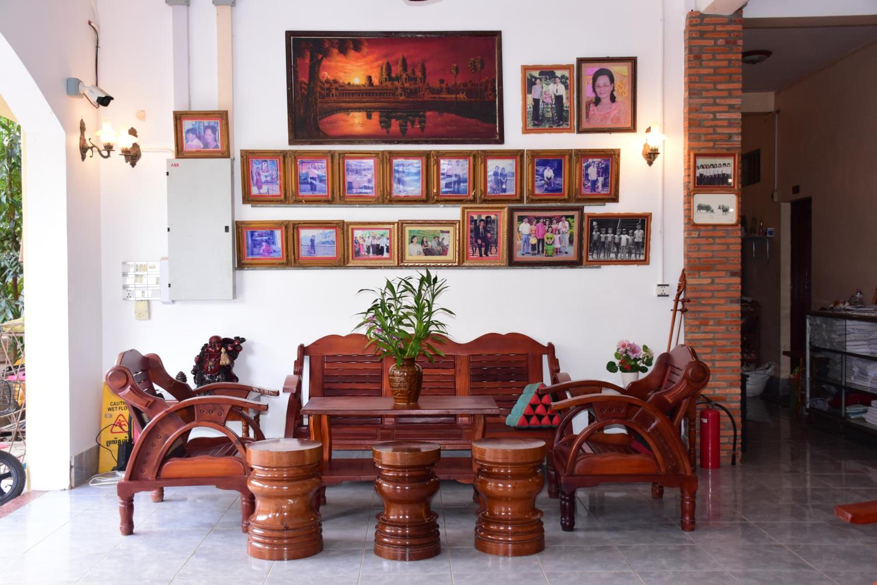 Bou Savy Guesthouse