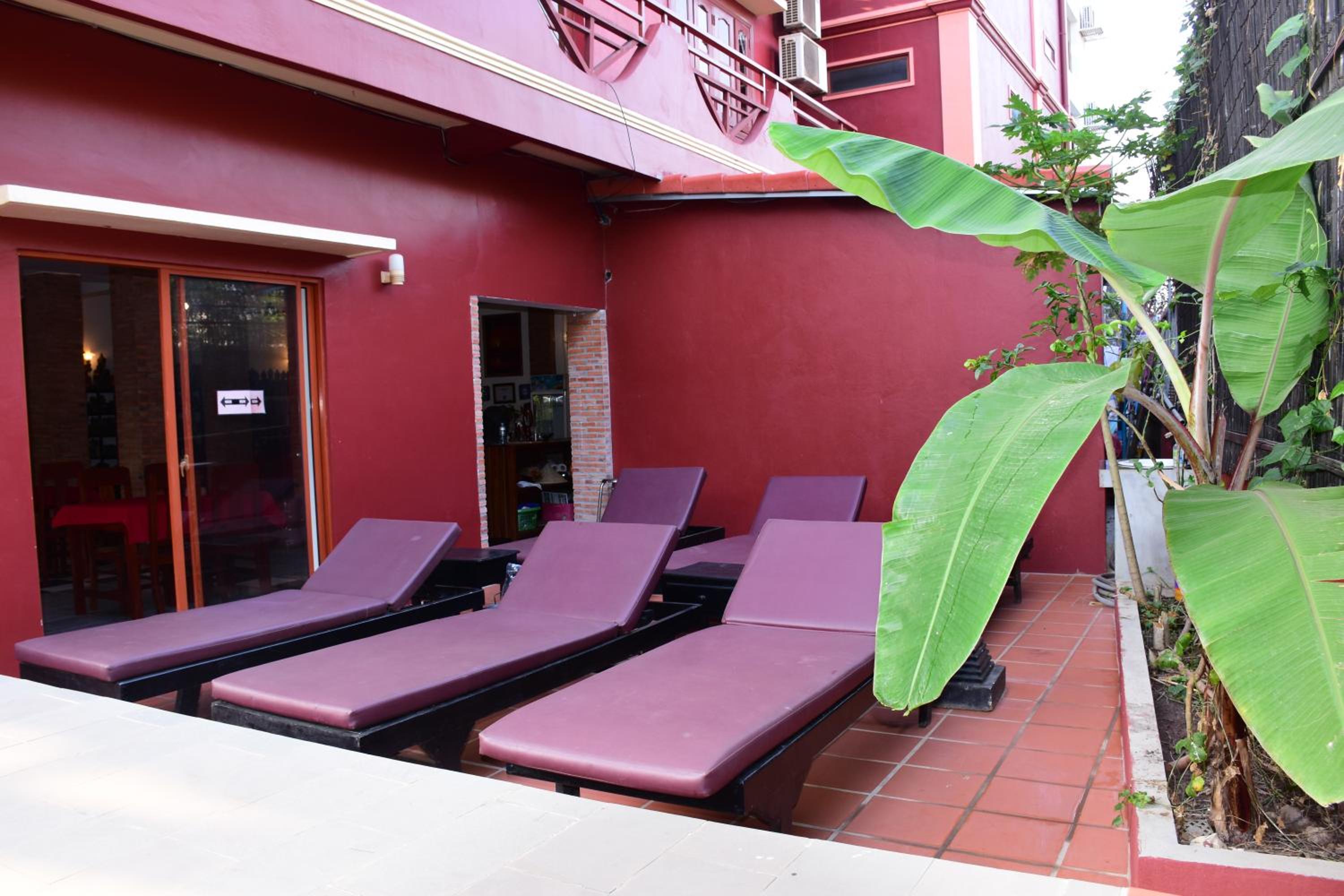 Bou Savy Guesthouse — photo 33