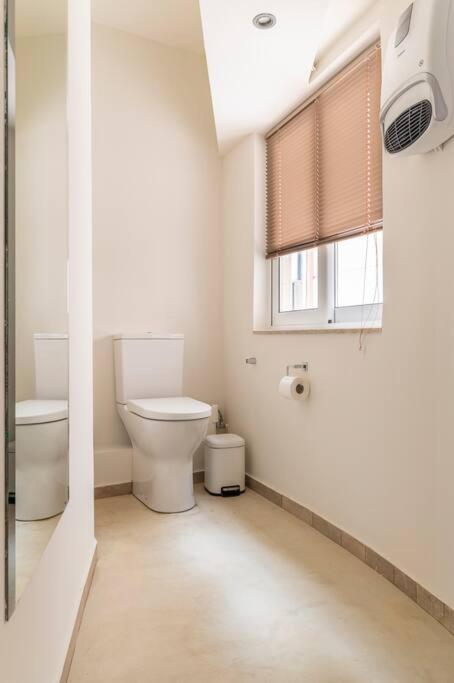HighEnd 5BDR NewApt w/Breathtaking Acropolis View