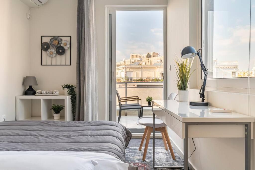 HighEnd 5BDR NewApt w/Breathtaking Acropolis View