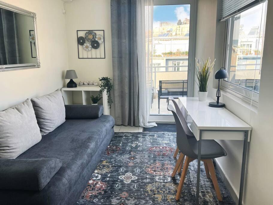 HighEnd 5BDR NewApt w/Breathtaking Acropolis View
