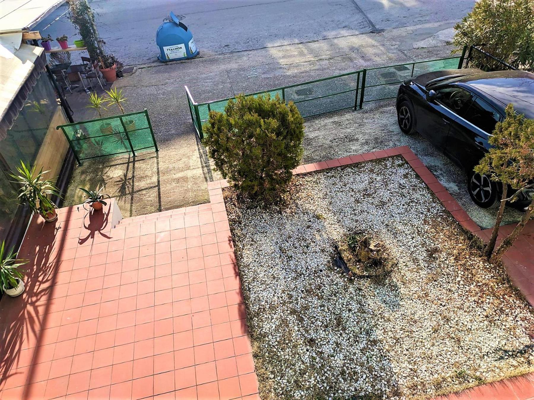 Grace : Garden and Terrace House view 2