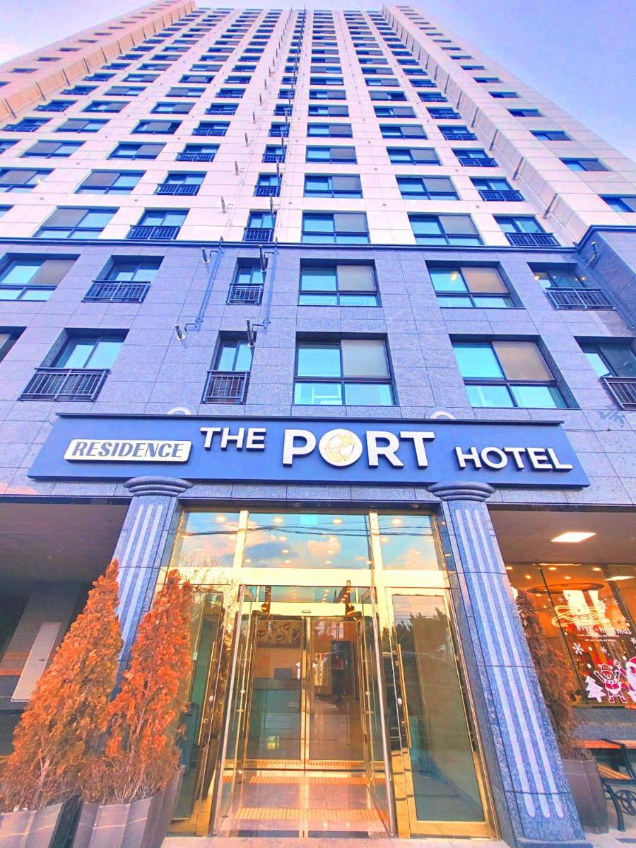 hotel building