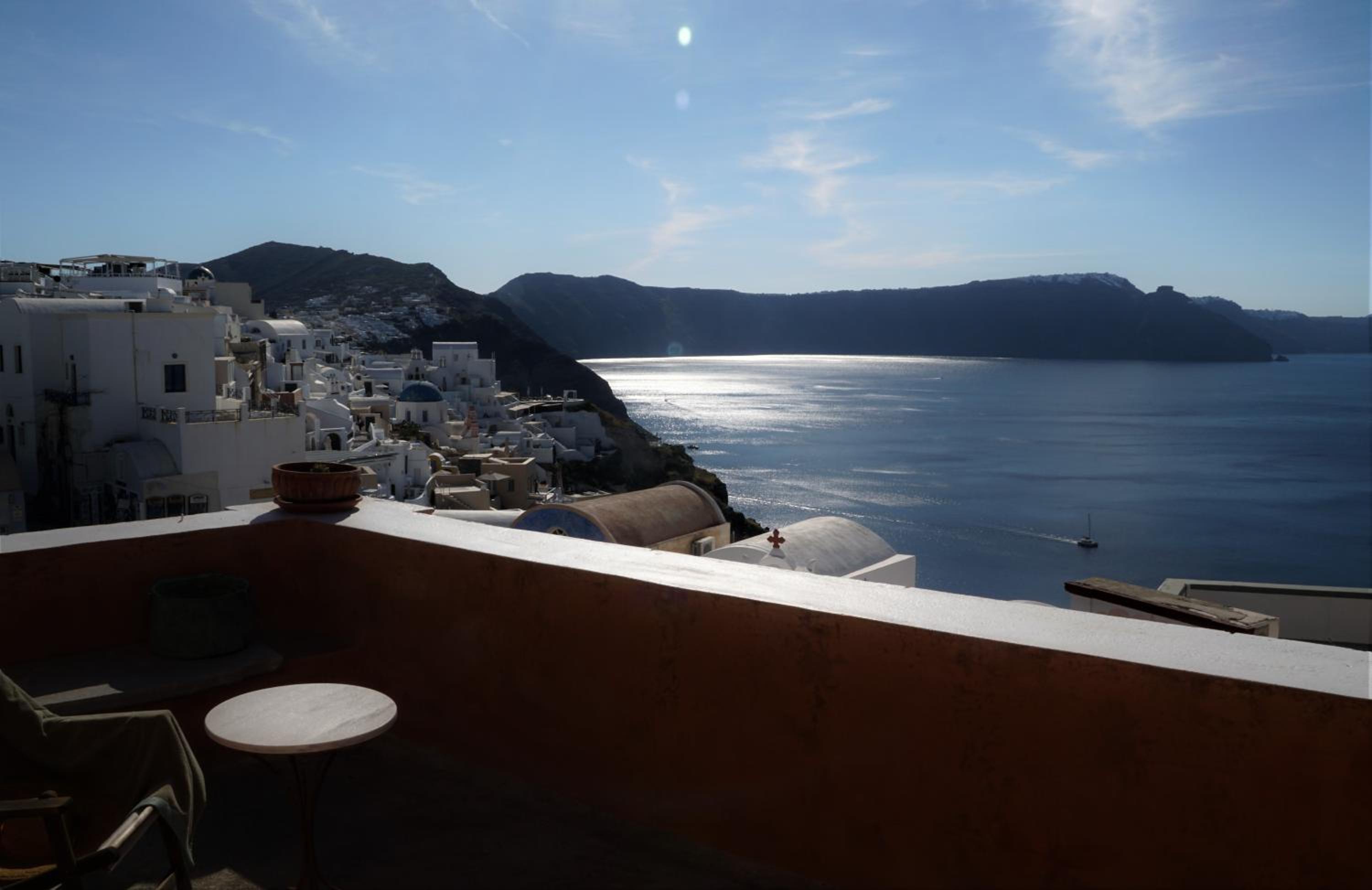 Villa Oasis Oia with Caldera View photo 4