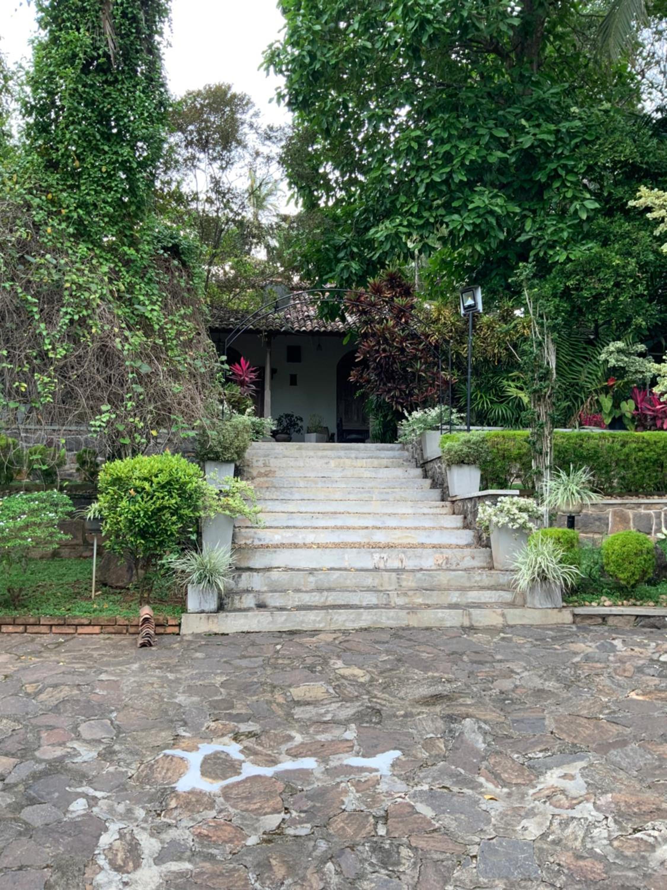 Lali Villa & Fruit Garden