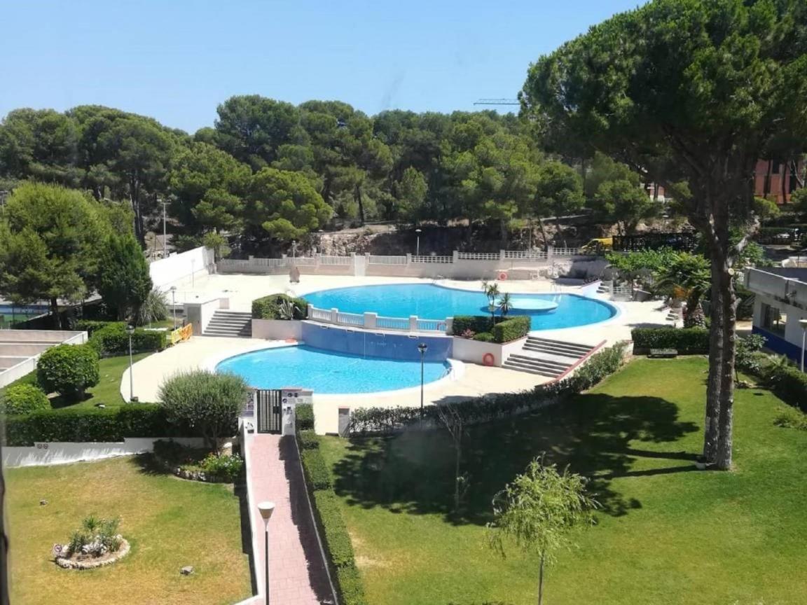 Luminoso apartamento en SALOU con TERRAZA y PARQUE INFANTIL IDEAL FAMILIAS