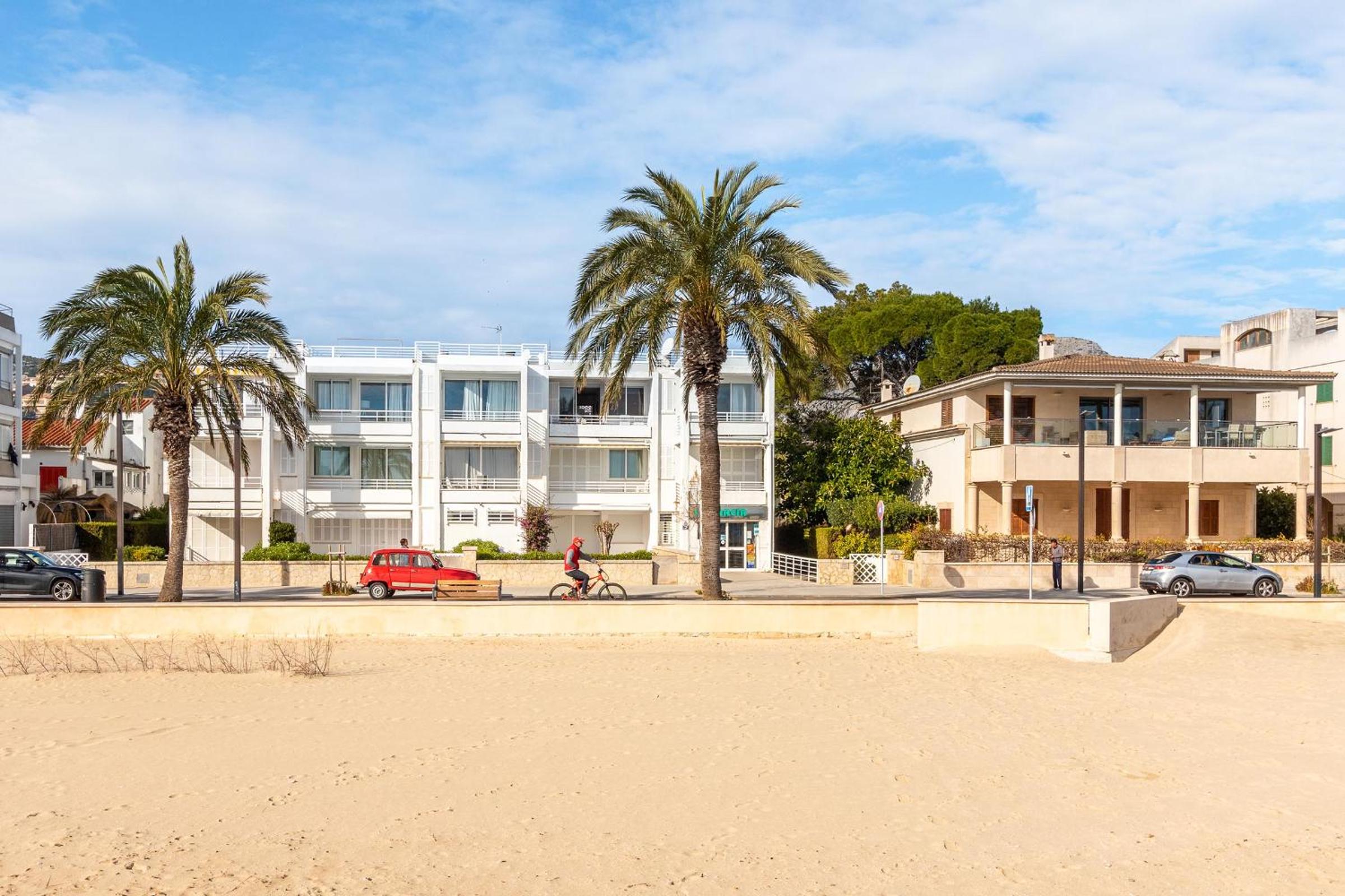 Apartment Sivella en Pollença — building