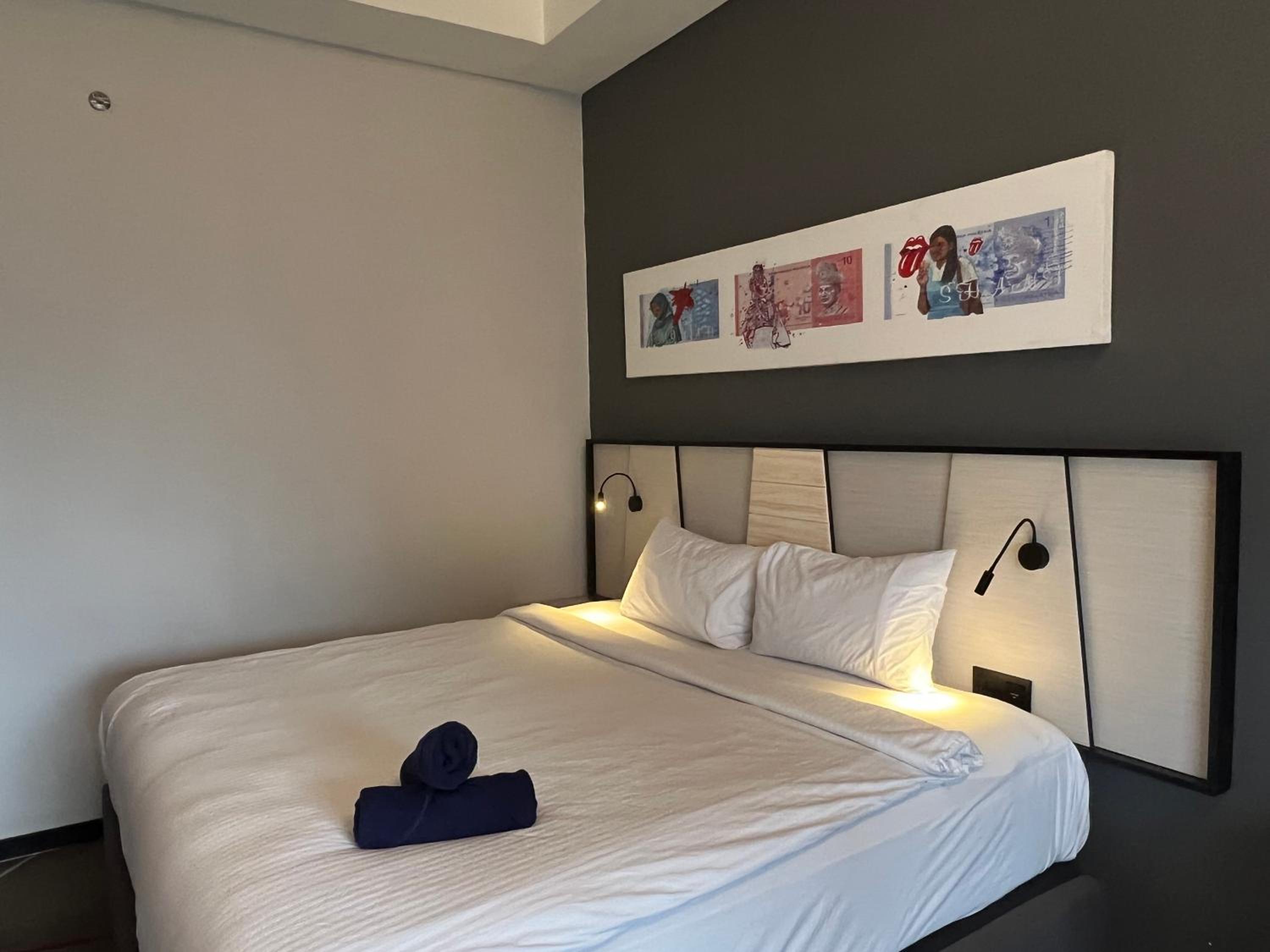ComfyHomes M101 Dang Wangi Pool KLCC View
