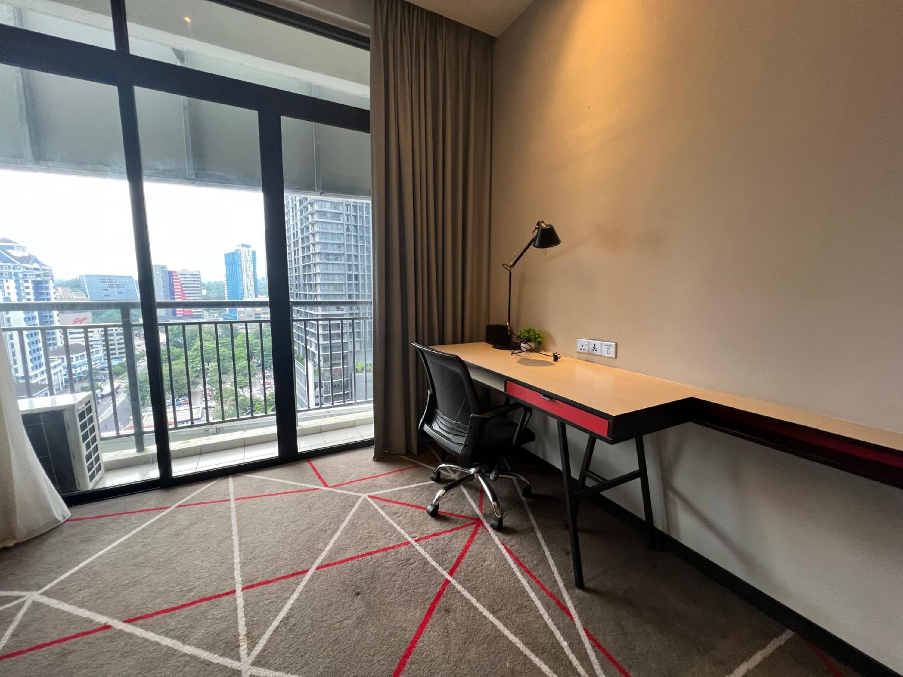 ComfyHomes M101 Dang Wangi Pool KLCC View