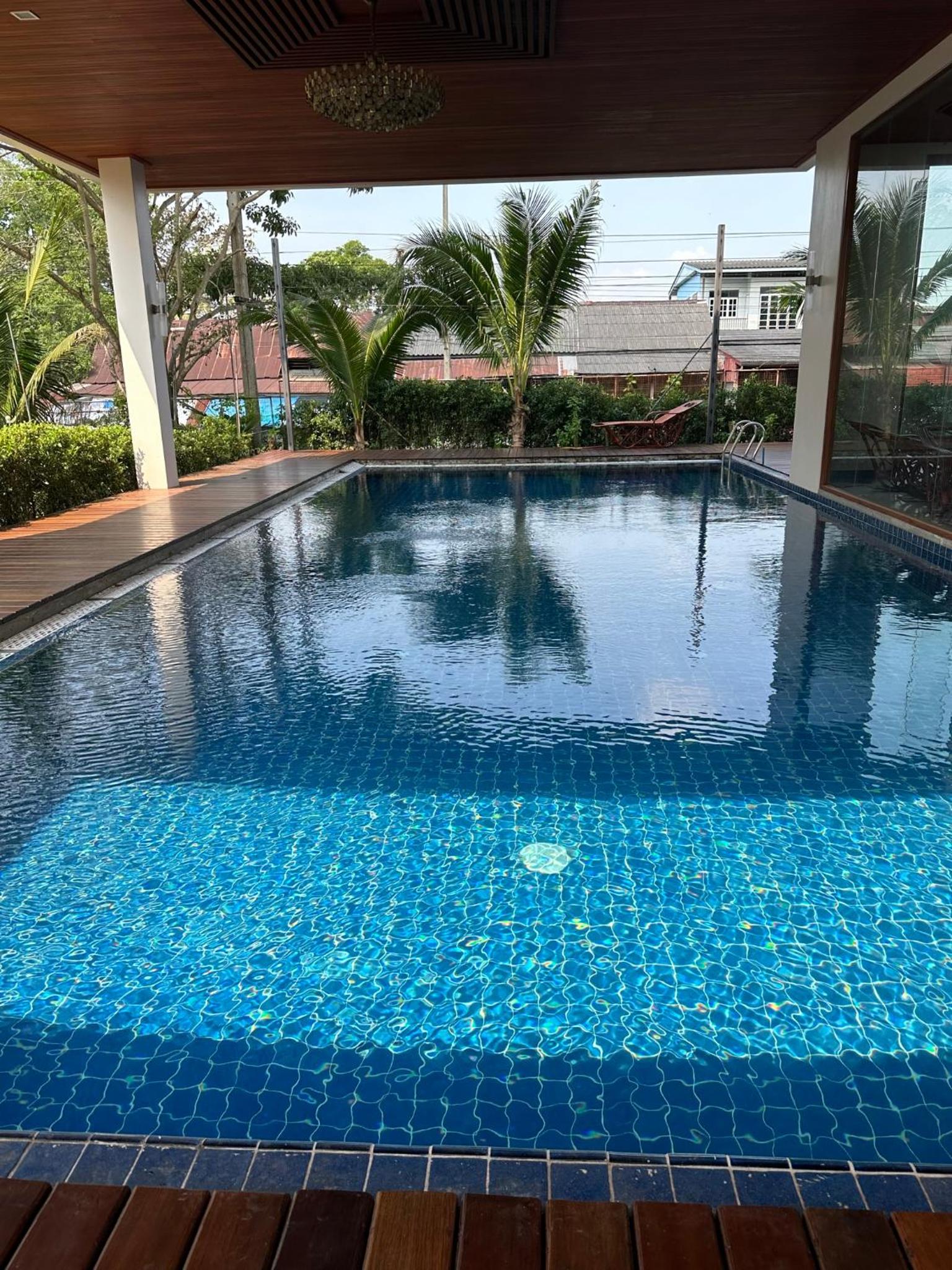 Damnoen Care Resort