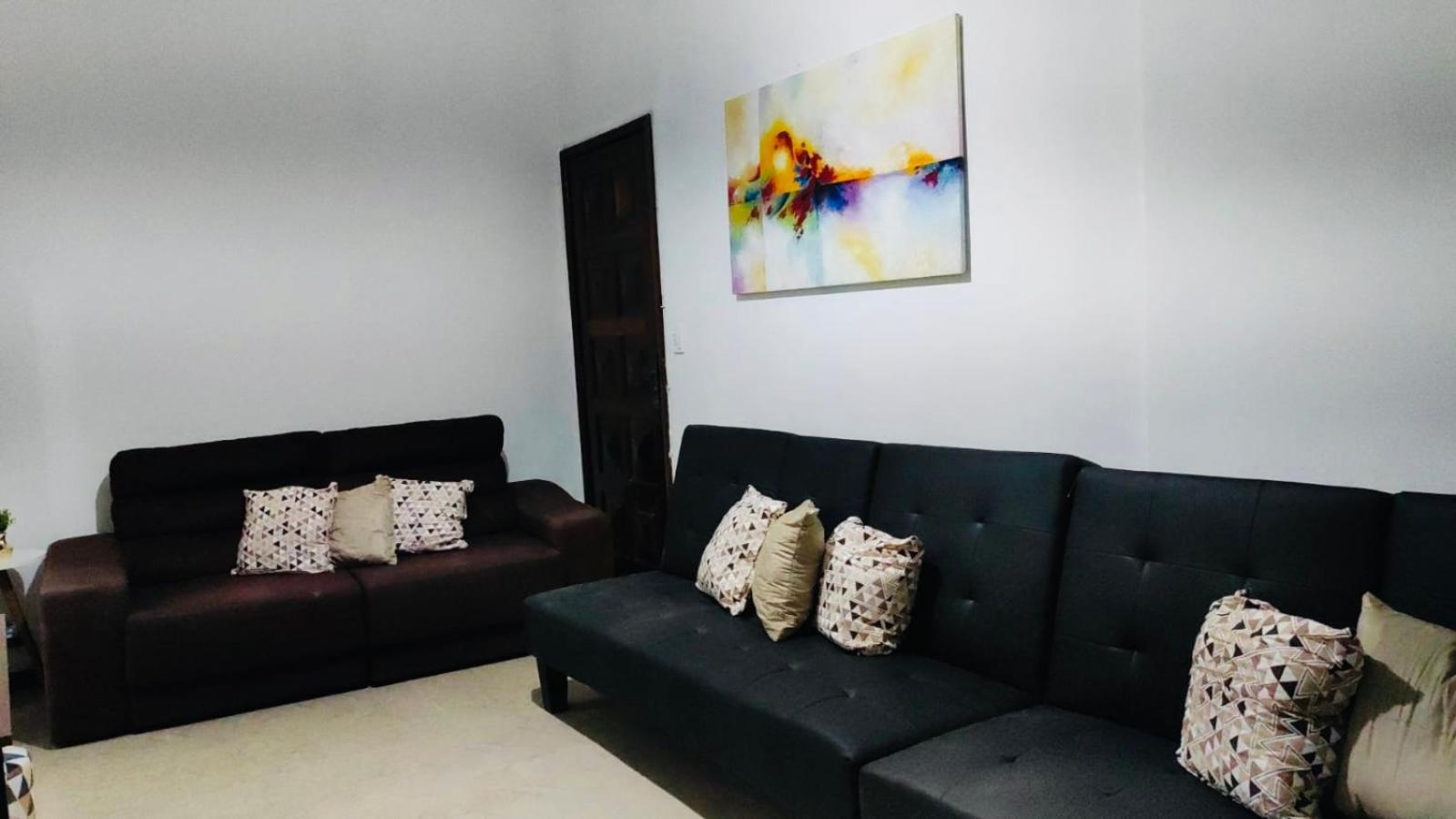 Belíssimo apartamento vista mar deslumbrante na Barra! Direto na praia e no circuito do Carnaval de Salvador.