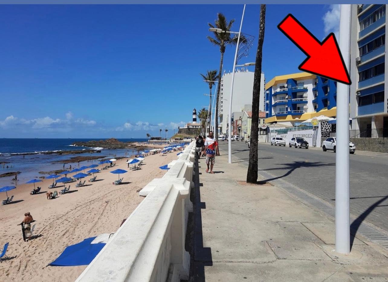 Belíssimo apartamento vista mar deslumbrante na Barra! Direto na praia e no circuito do Carnaval de Salvador.
