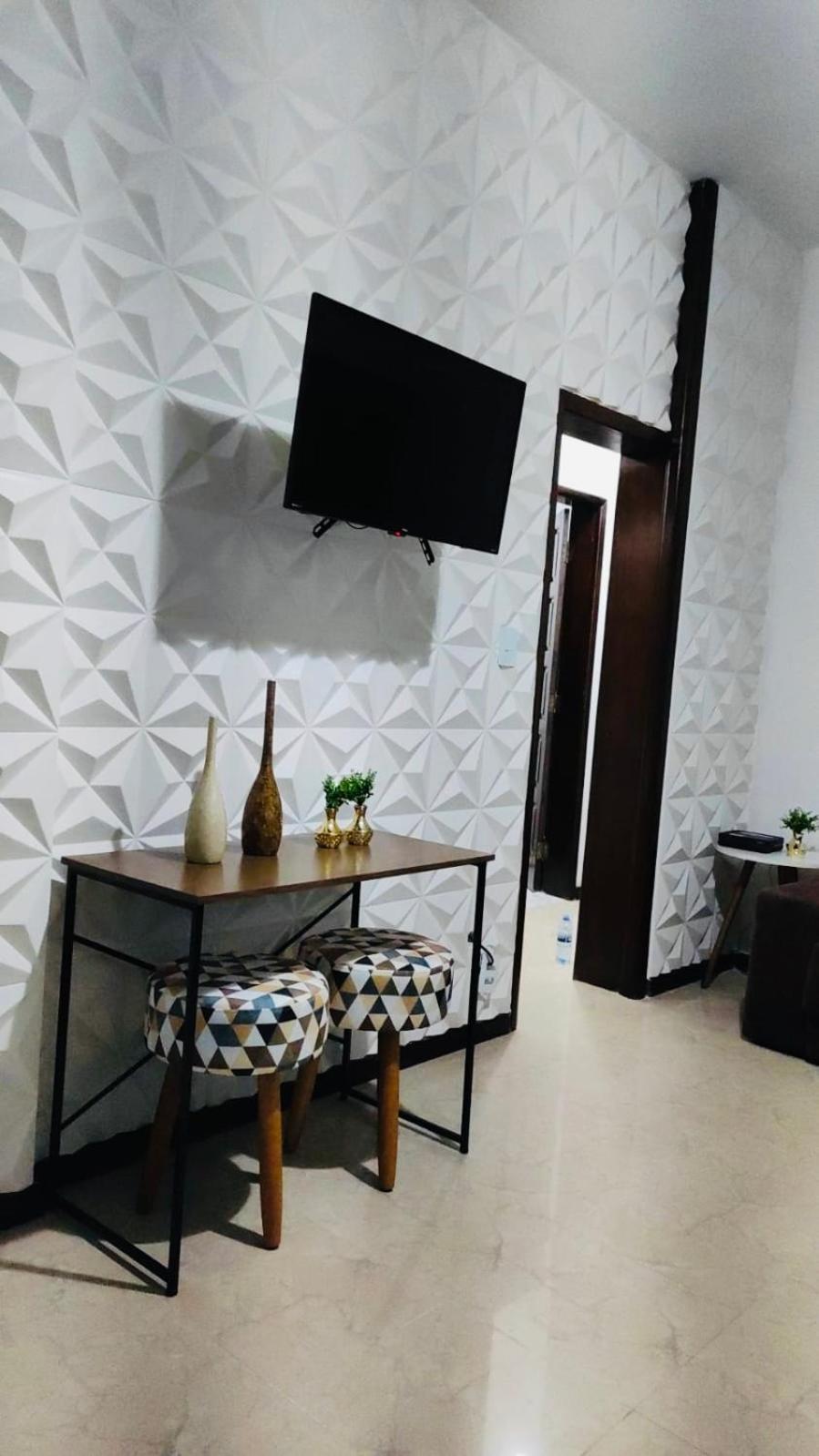 Belíssimo apartamento vista mar deslumbrante na Barra! Direto na praia e no circuito do Carnaval de Salvador.