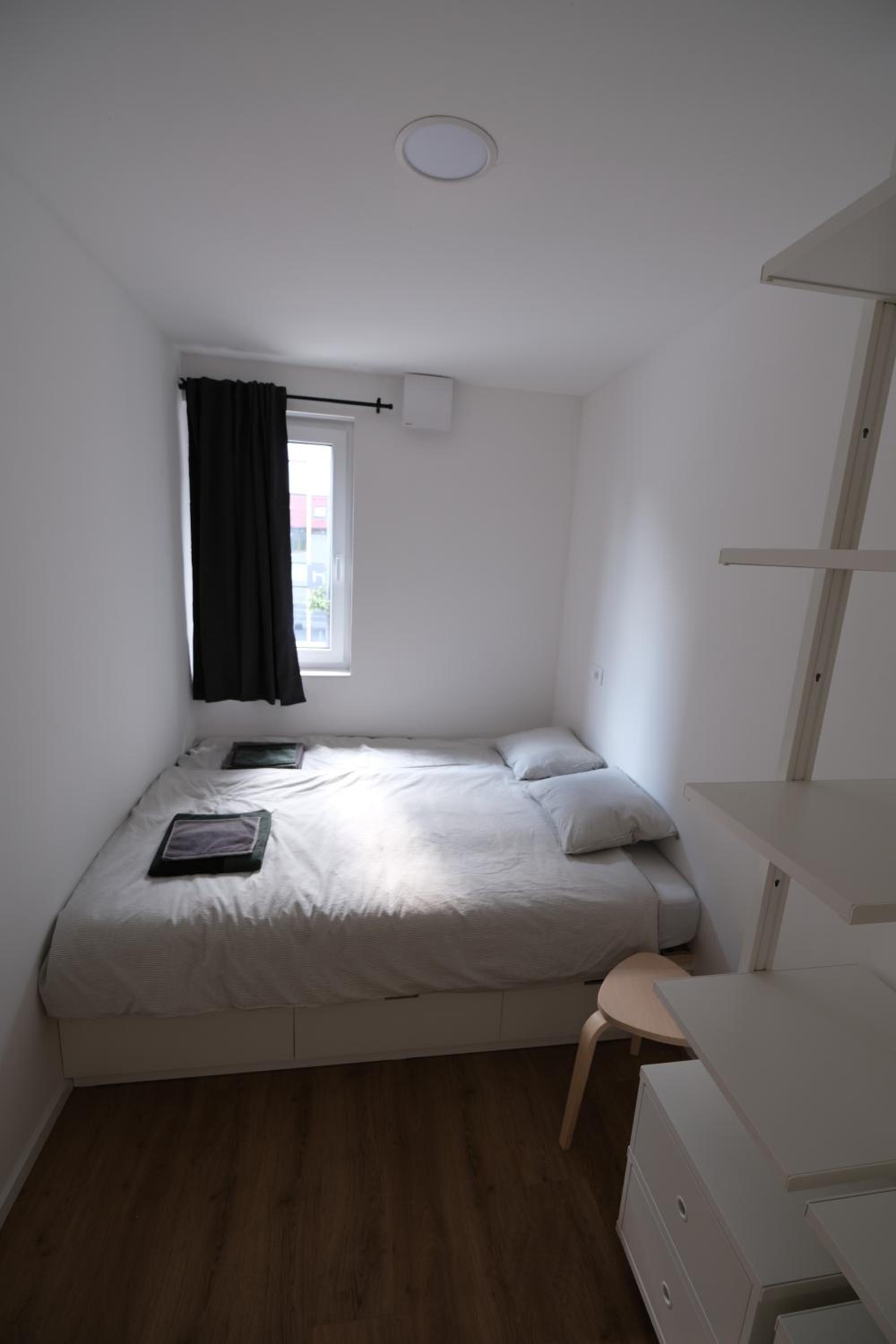 Apartments Emona FREE Parking & gym view 3