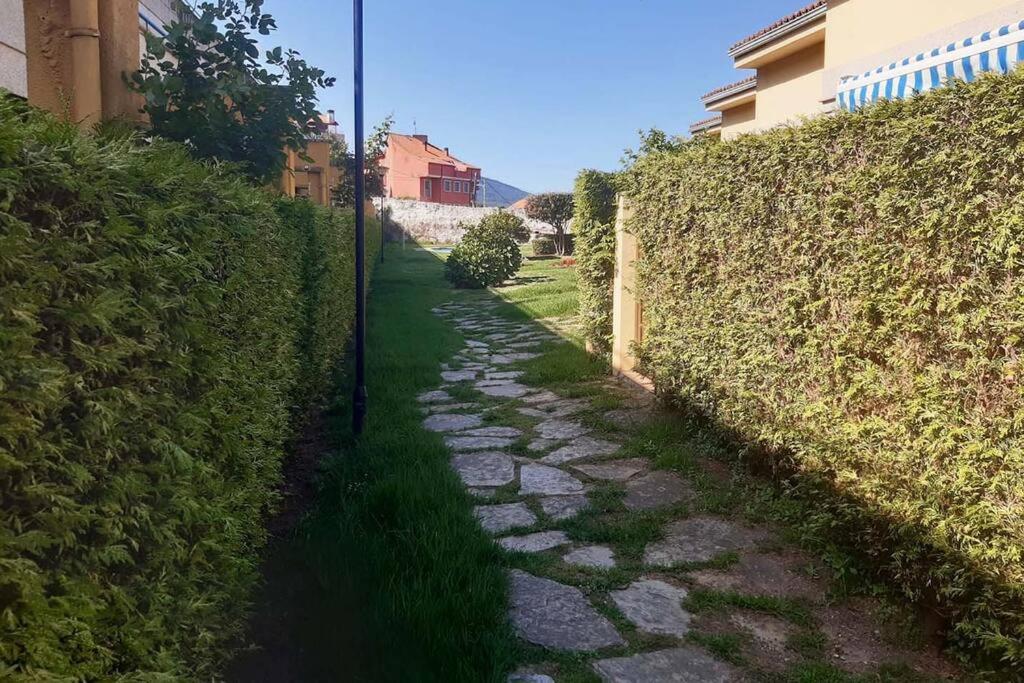 Apartamento con piscina en Portosín