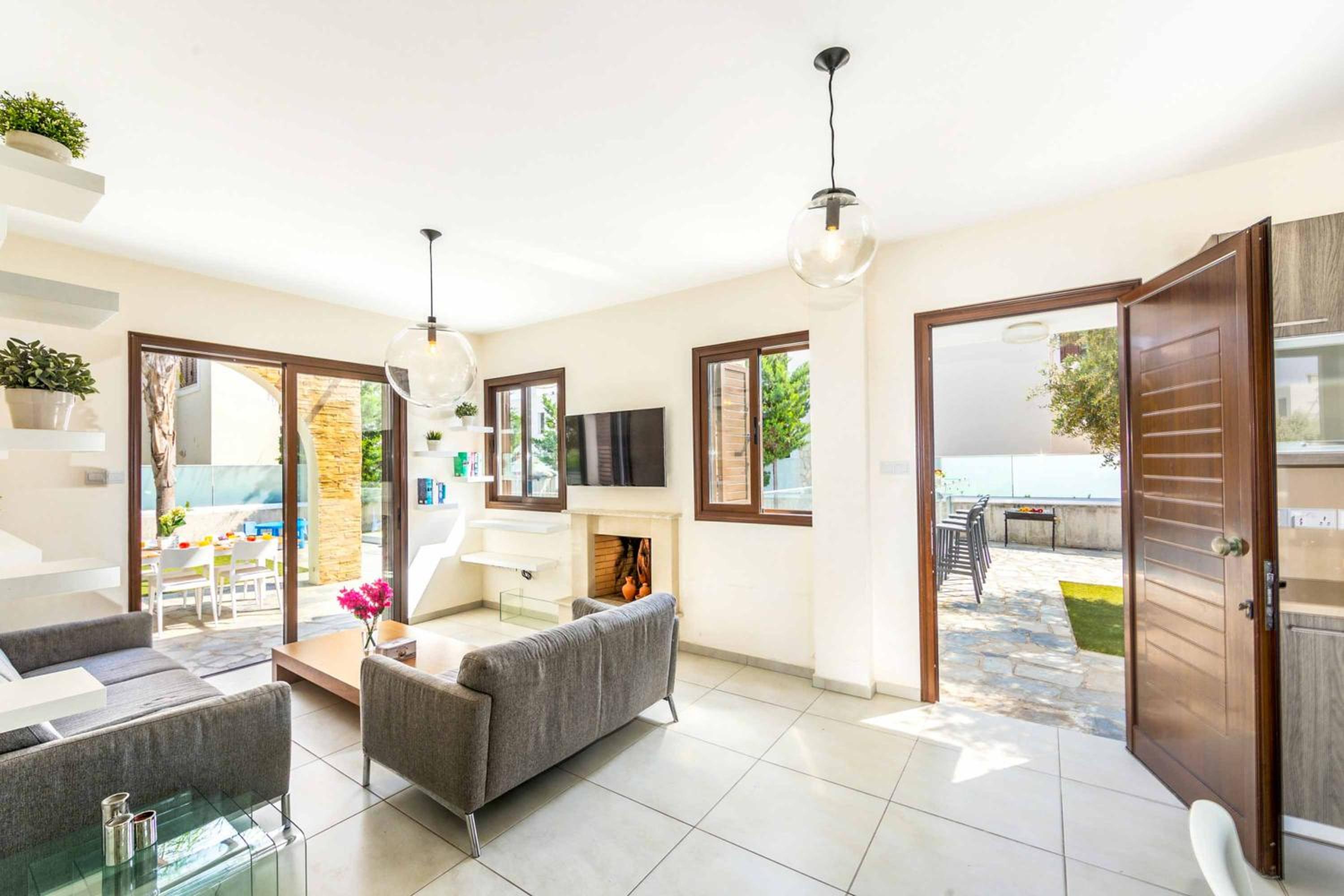 Ionion seaside villa