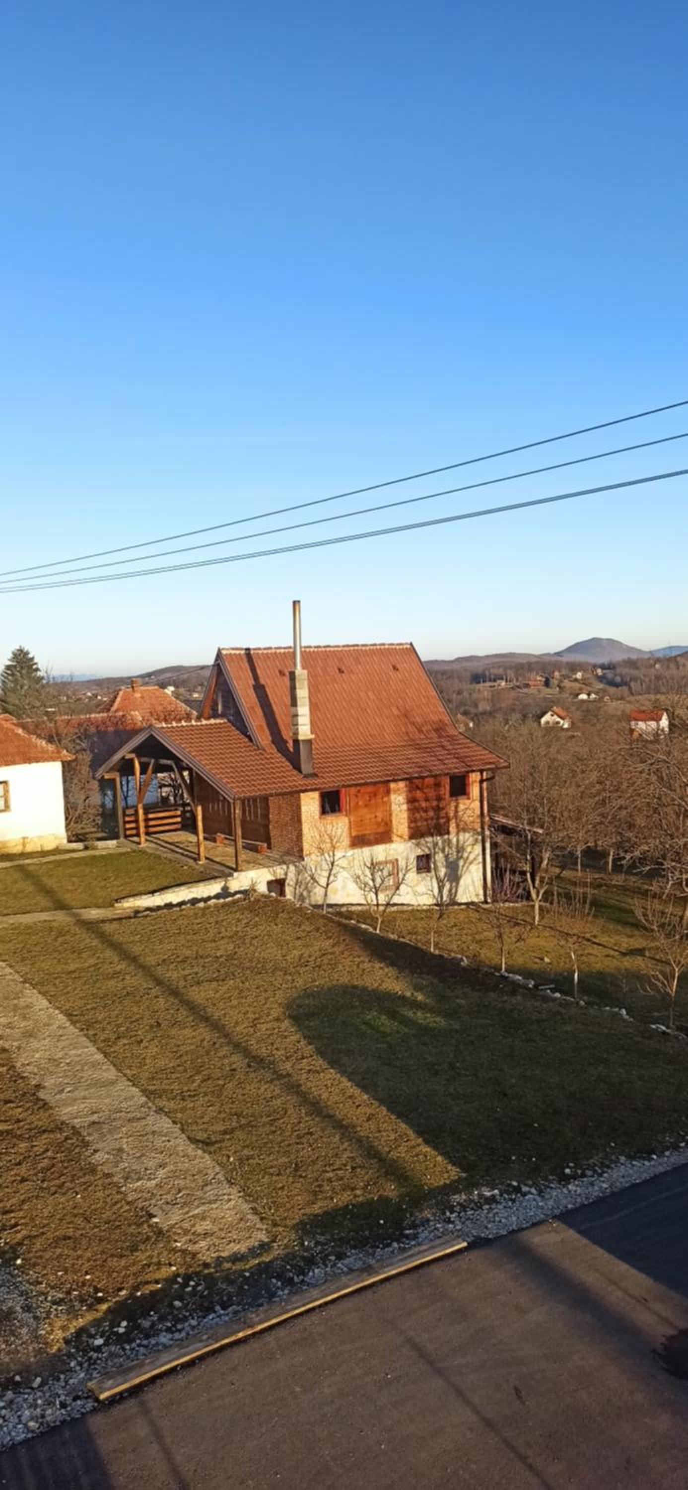 Porodicna brvnara Ivanovic view 3