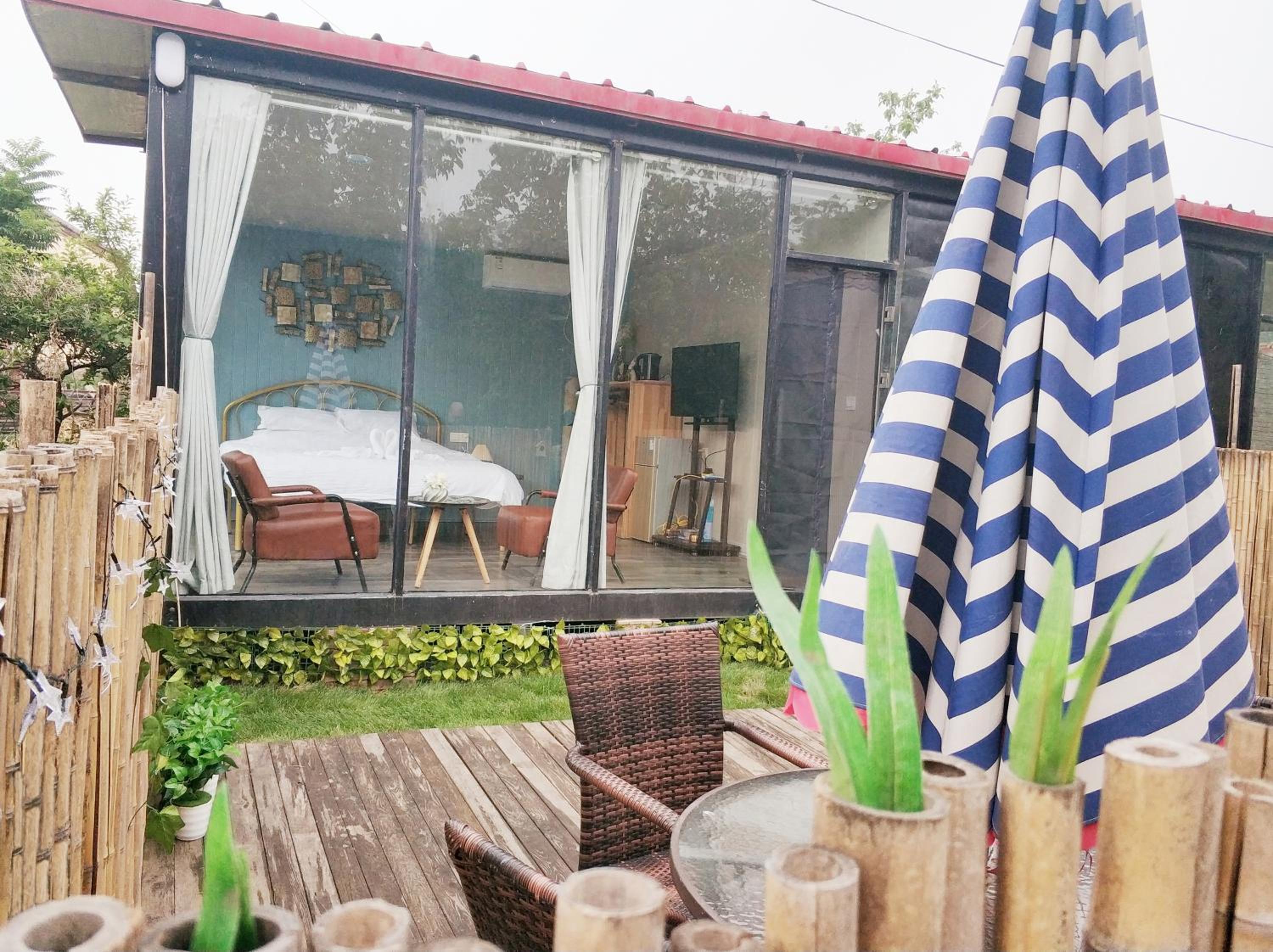 Billina Private Boutique Garden Cottage