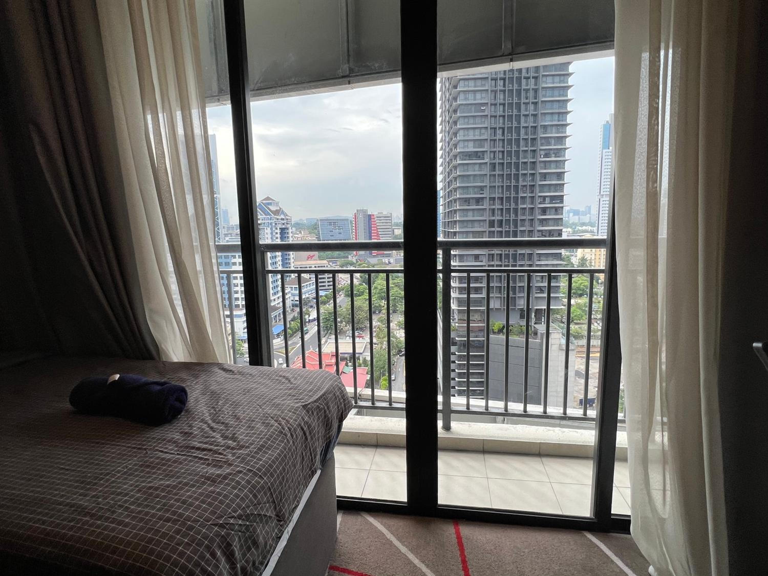ComfyHomes M101 Dang Wangi Pool KLCC View