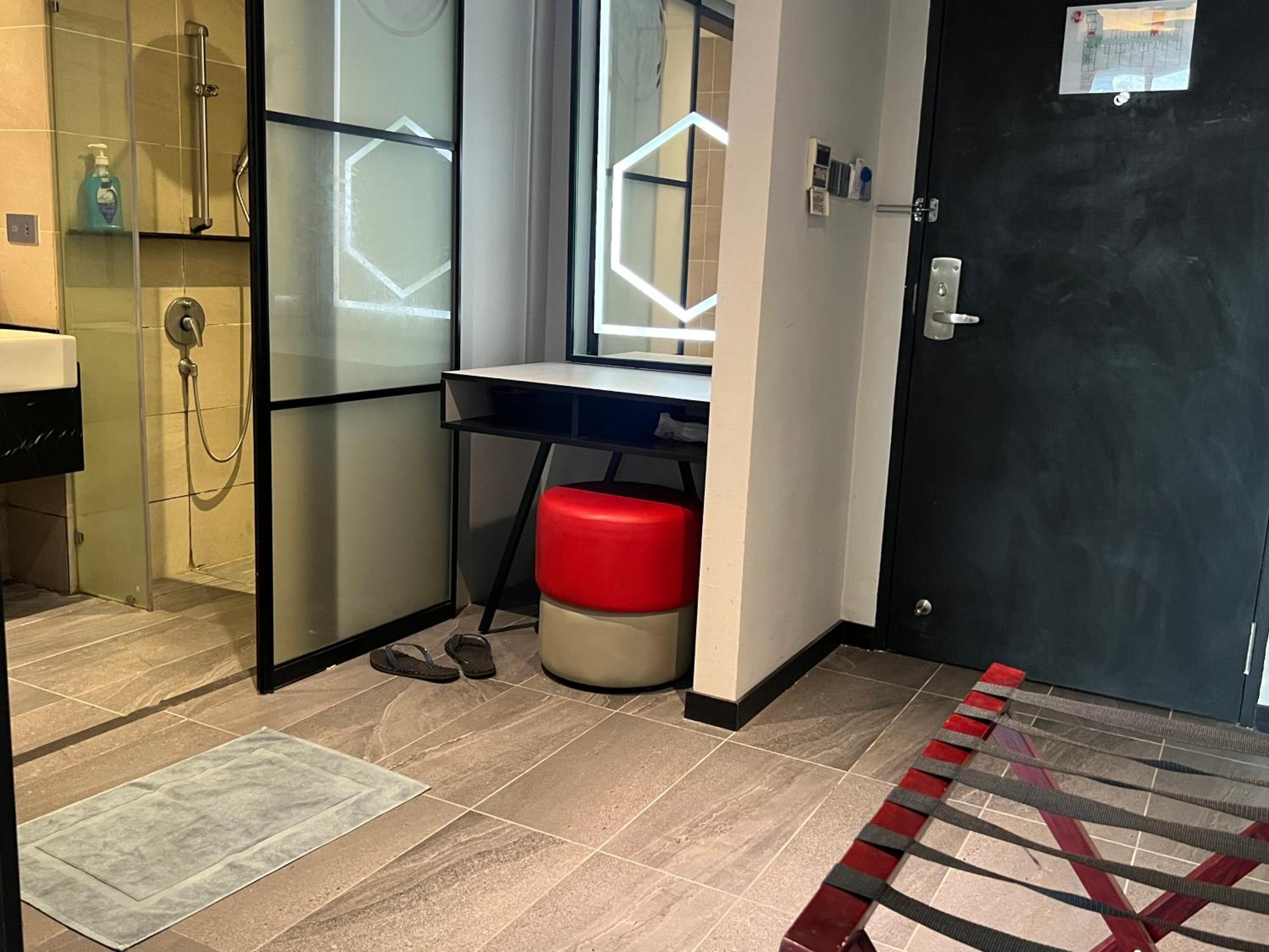 ComfyHomes M101 Dang Wangi Pool KLCC View