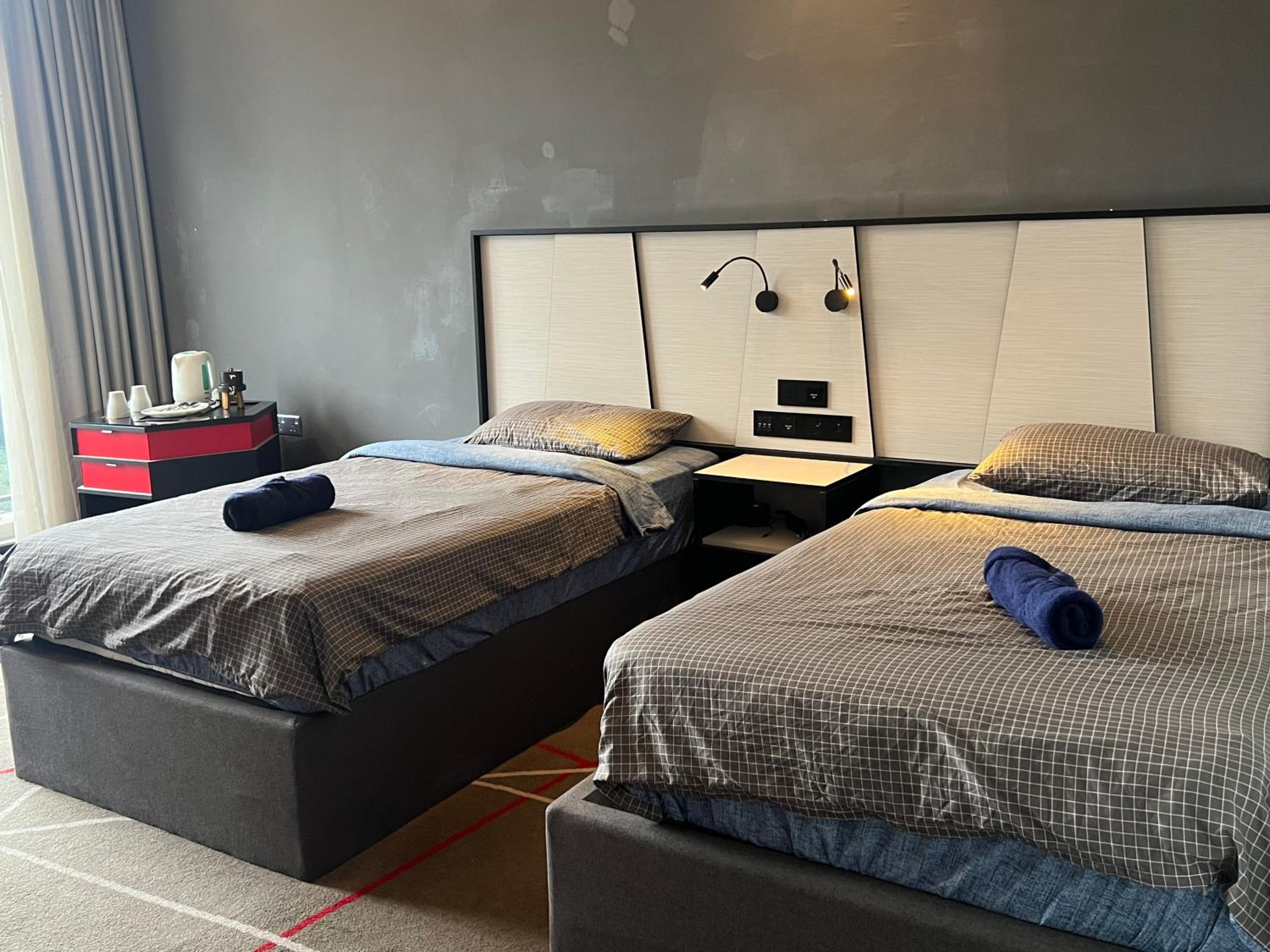 ComfyHomes M101 Dang Wangi Pool KLCC View