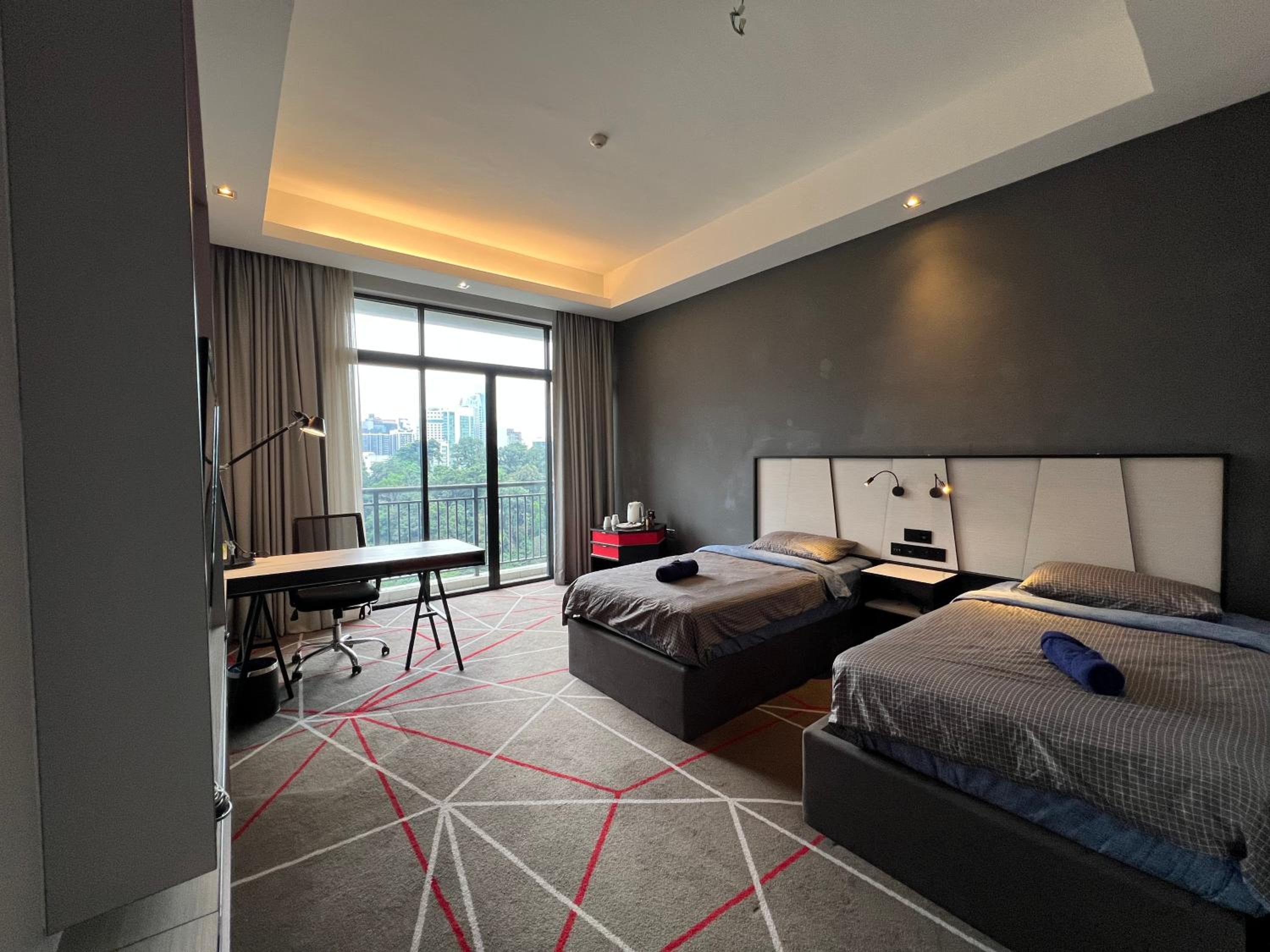 ComfyHomes M101 Dang Wangi Pool KLCC View