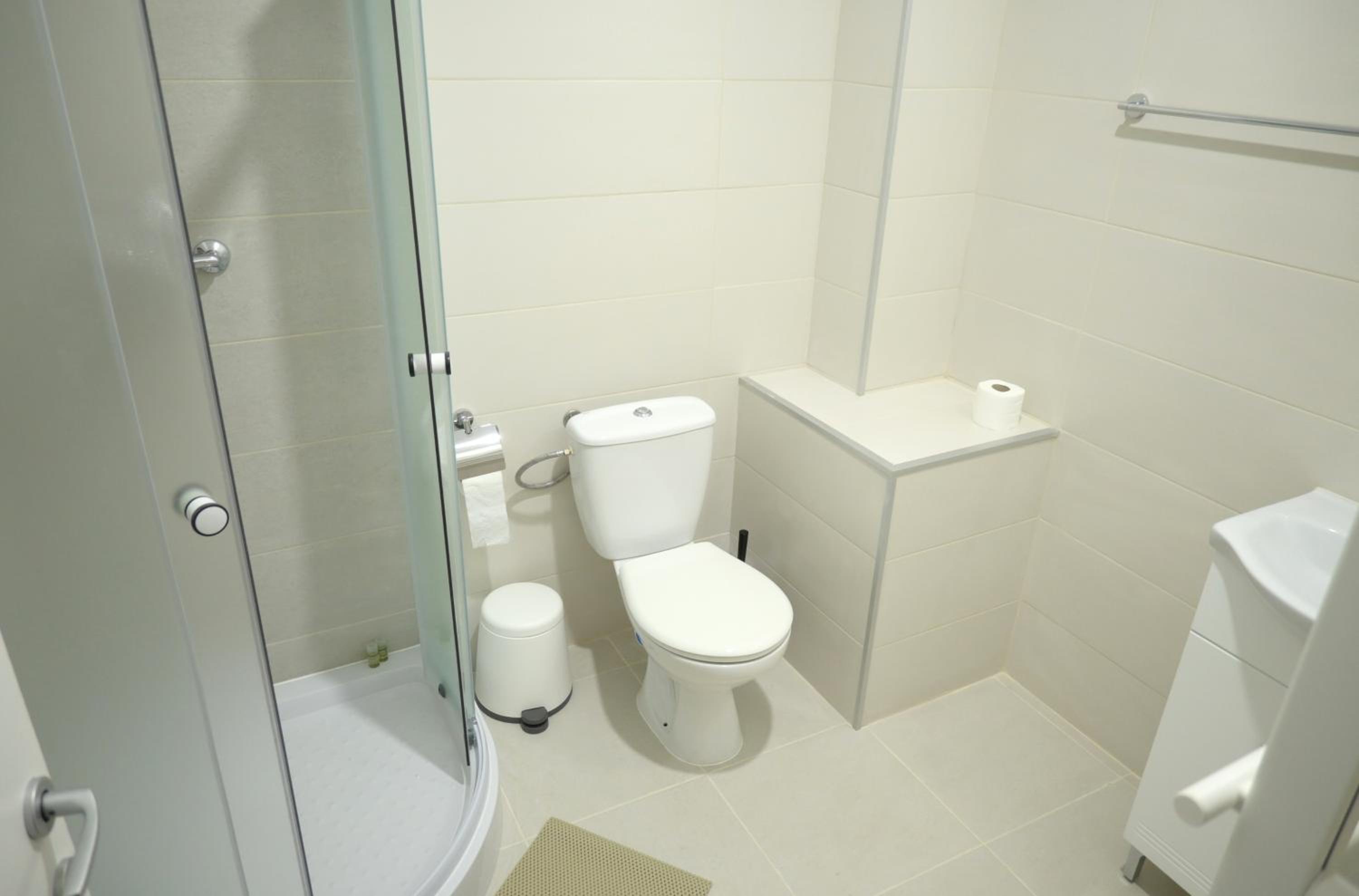 Luana Airport Apartments #6 view 5