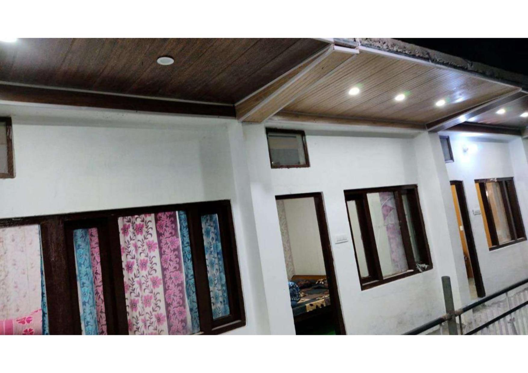 Hotel Prakriti