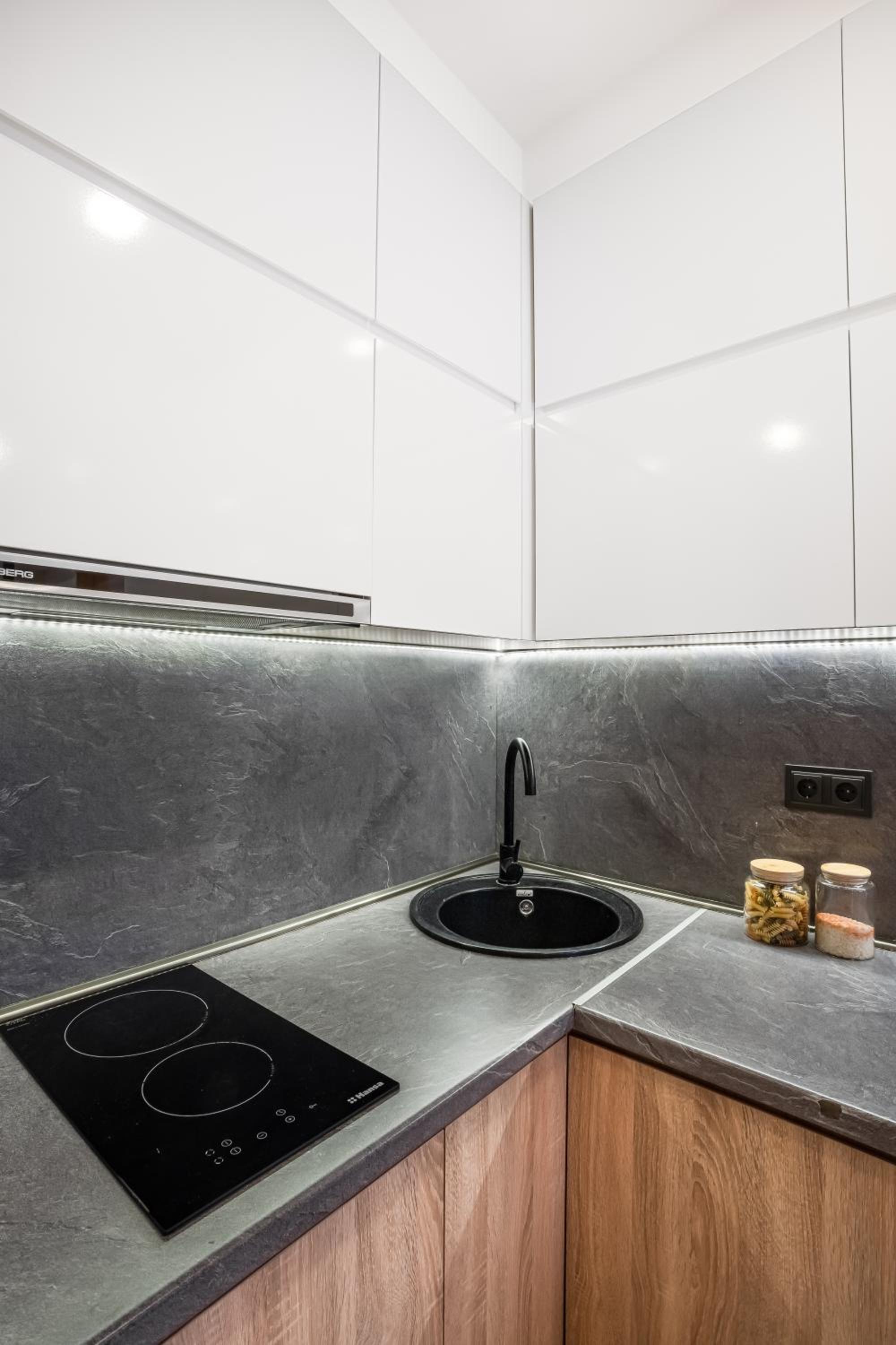 Ganges Apartment by Downtown Inn