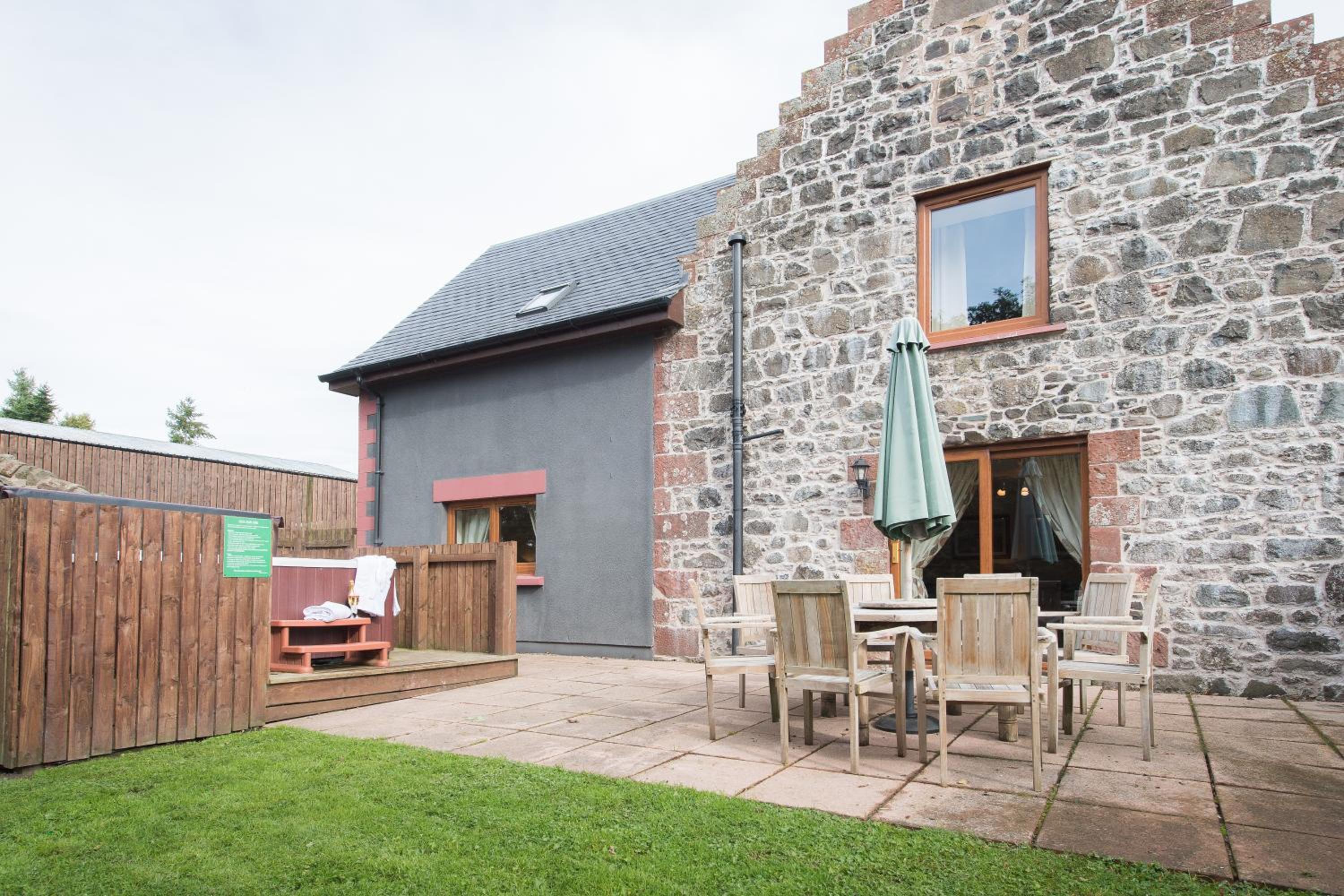 The Granary with Hot Tub view 3
