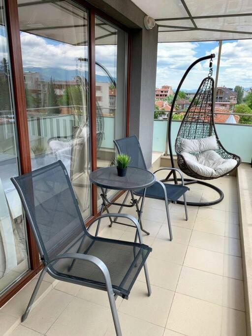Charmful new flat with Hill view