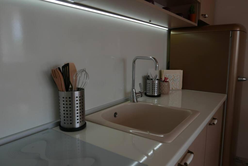Charmful new flat with Hill view