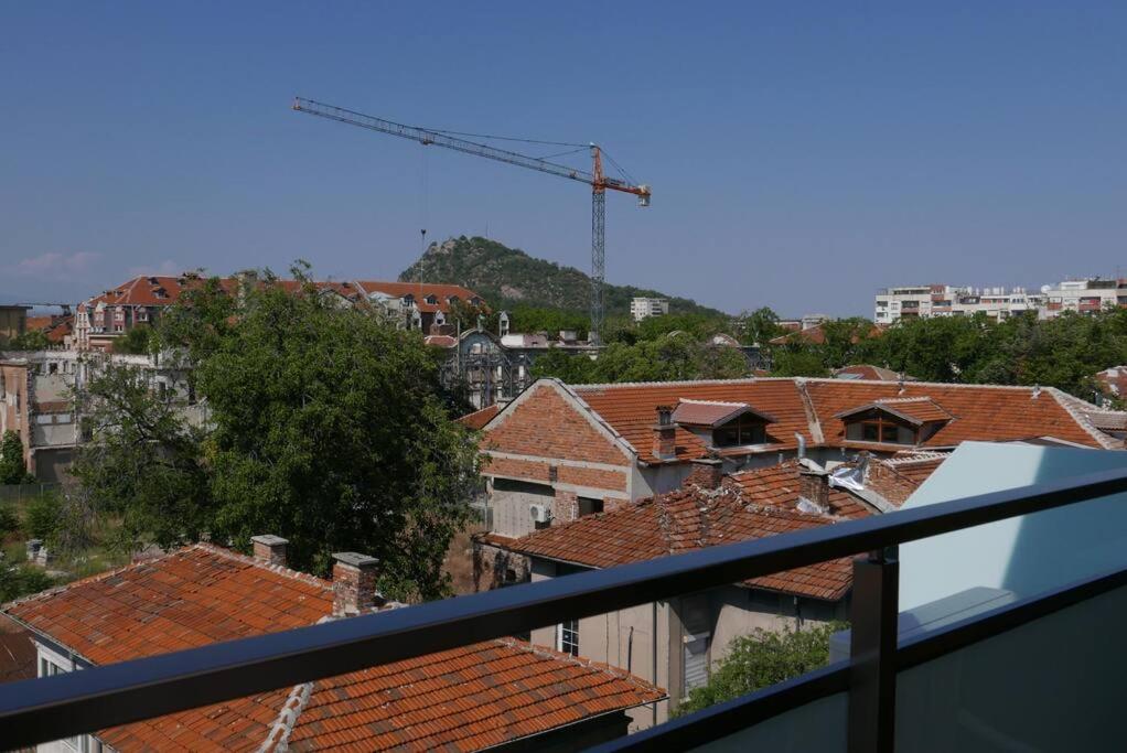 Charmful new flat with Hill view