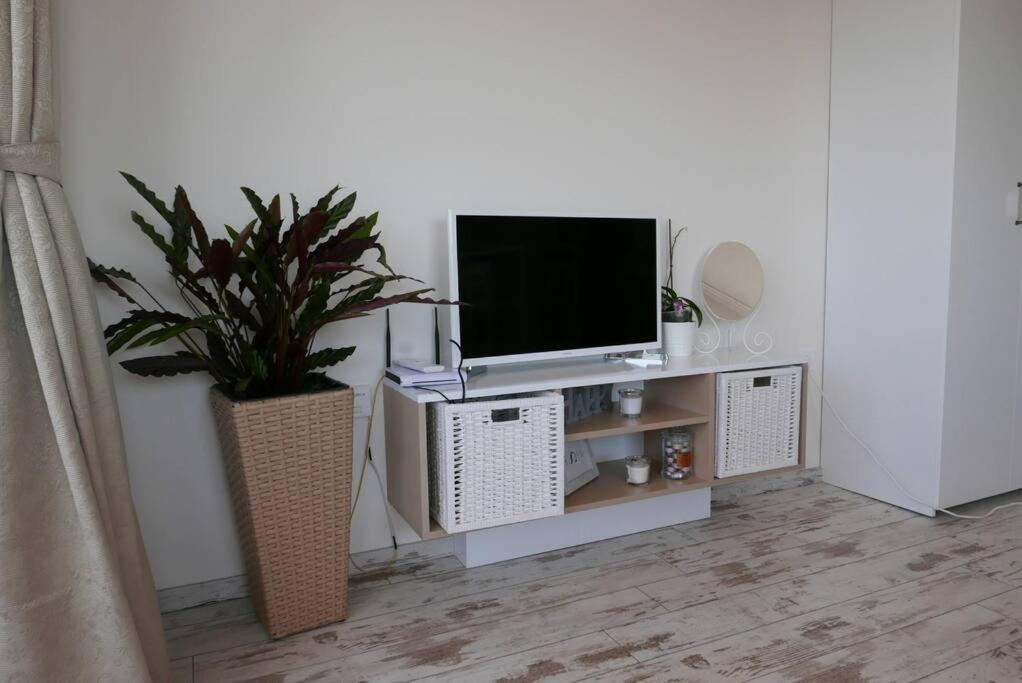 Charmful new flat with Hill view