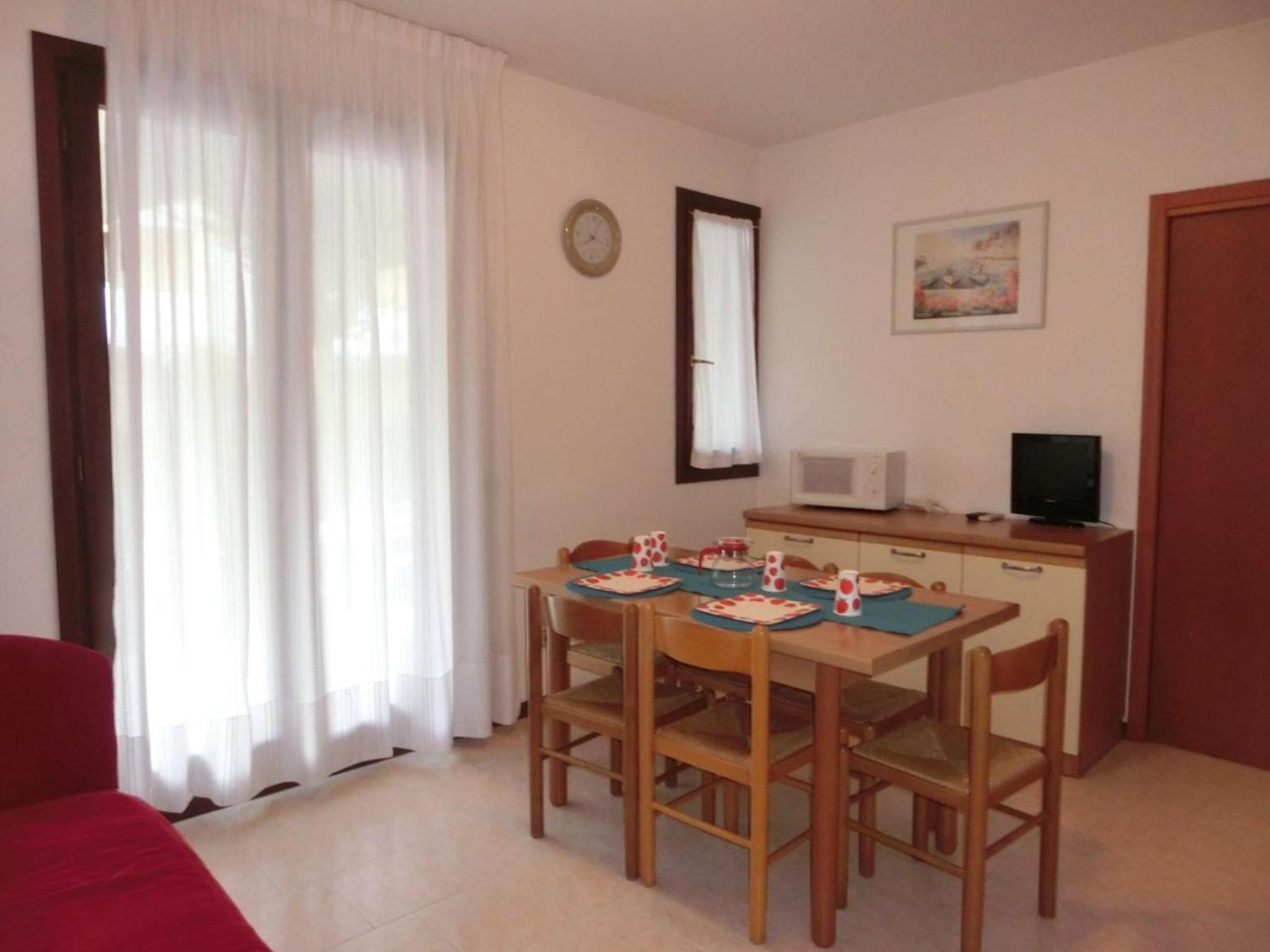 Apartment with garden in residence with pool photo 3