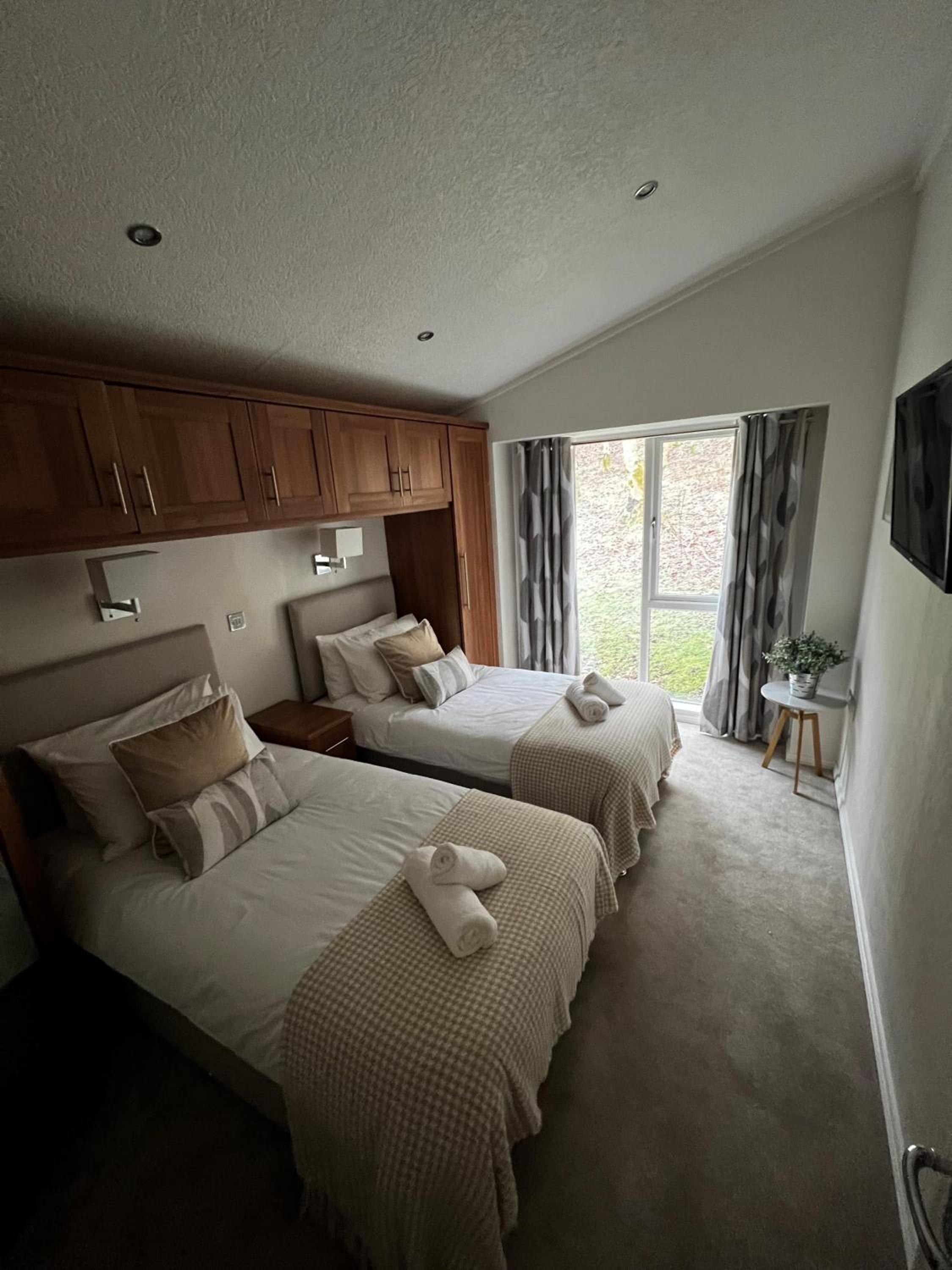 Lowena Lodge