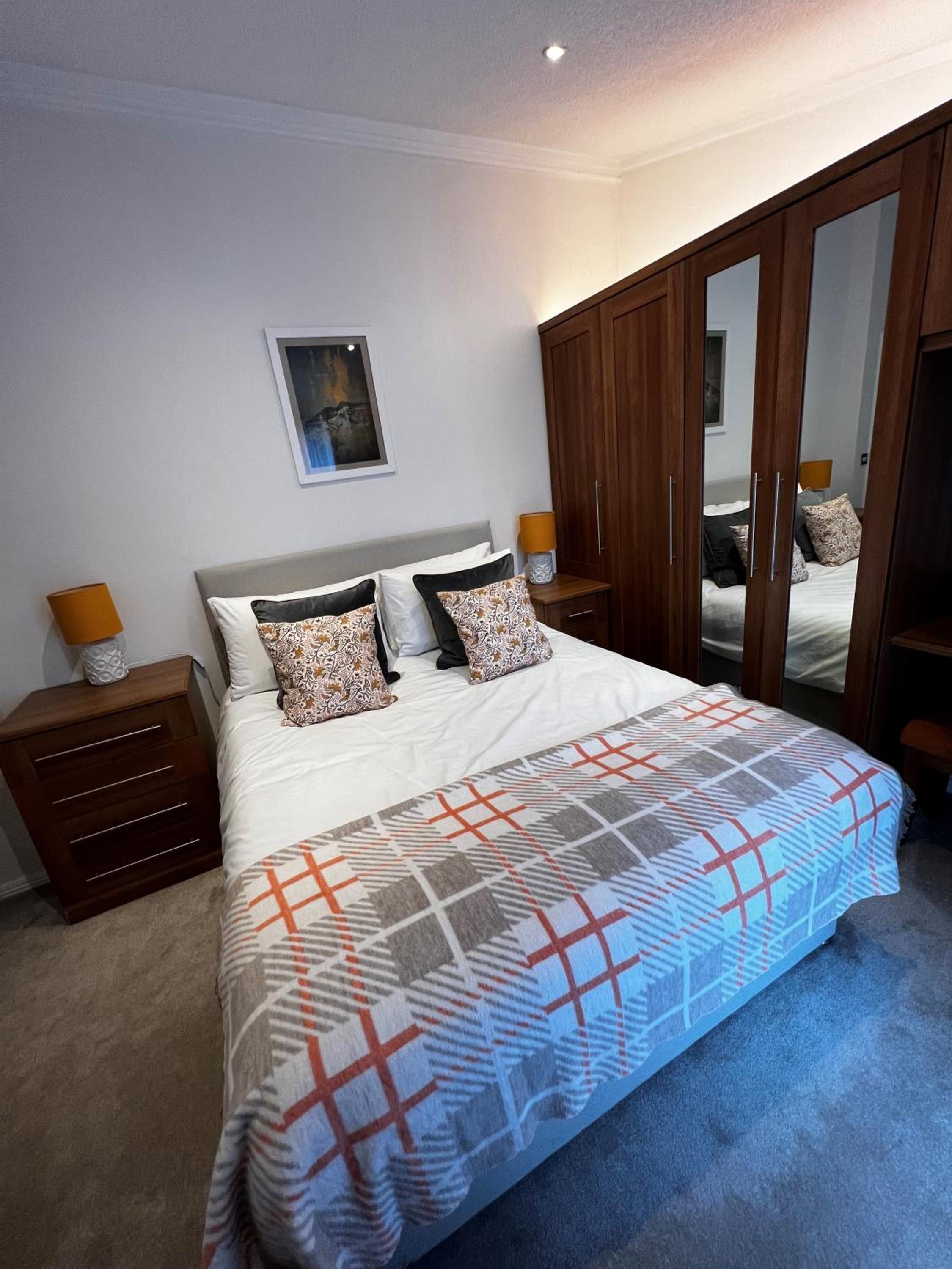 Lowena Lodge