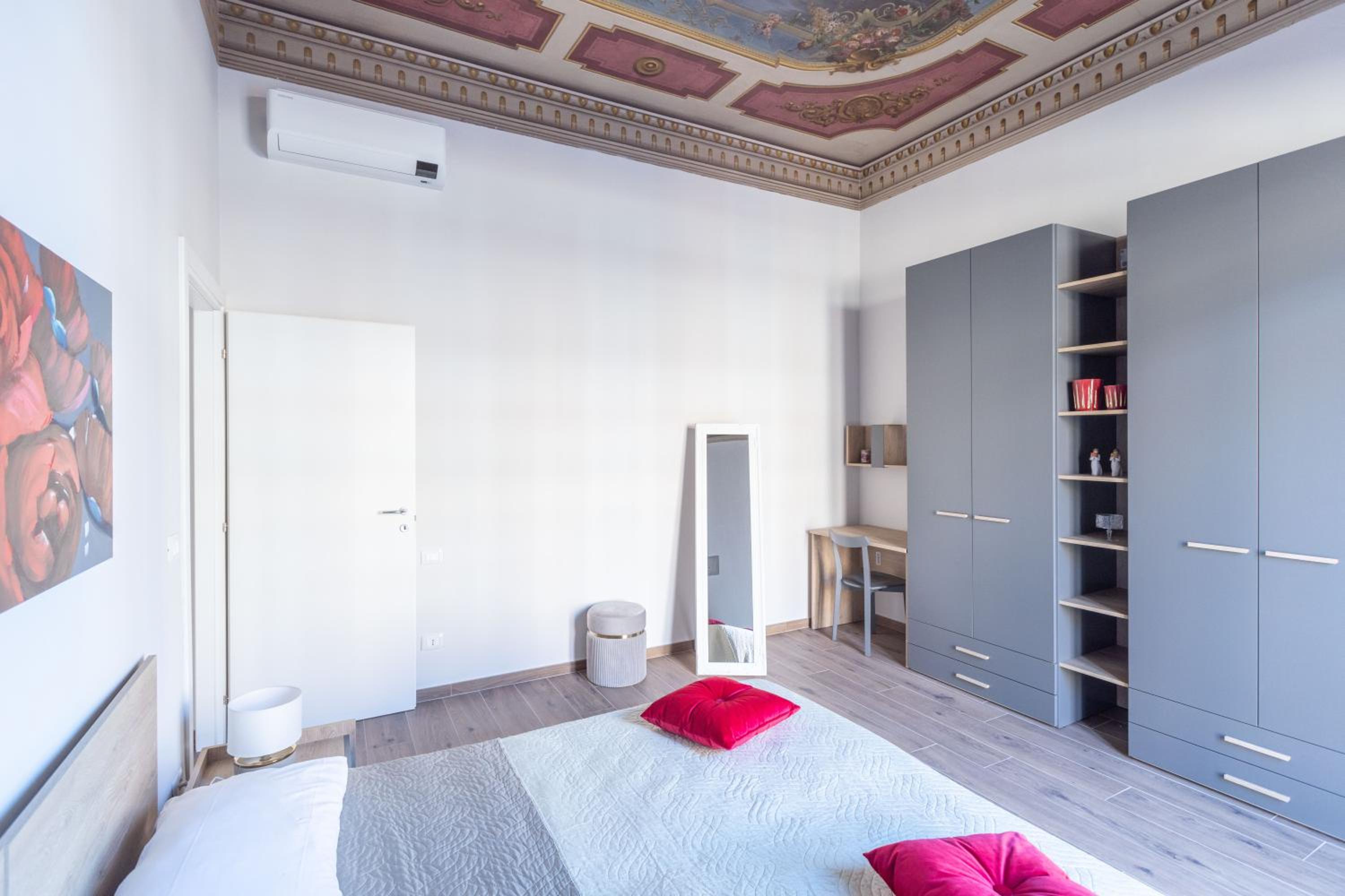 Indipendenza, Bologna by Short Holidays photo 5