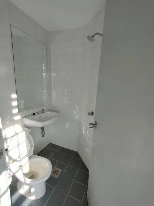 Kuching City 3Bedrooms Apartment photo 5