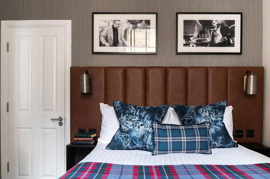Tophams Hotel 42