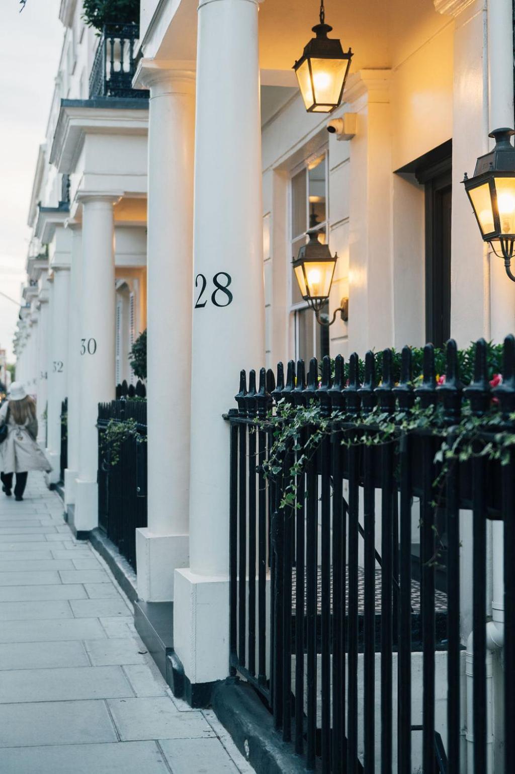 Tophams Hotel 25