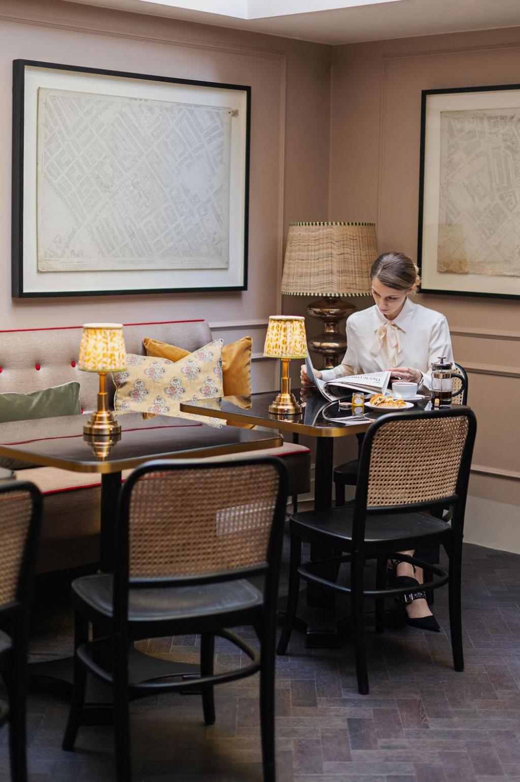 The Tophams Hotel 16