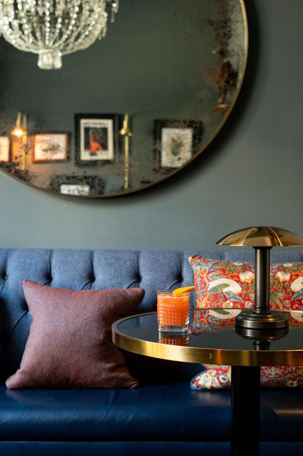 Tophams Hotel 59