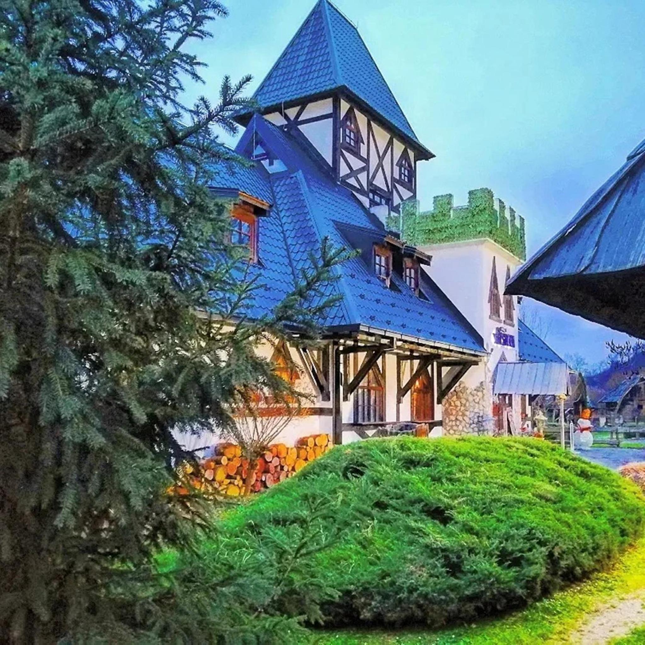Kraljevsko selo Kotromanićevo