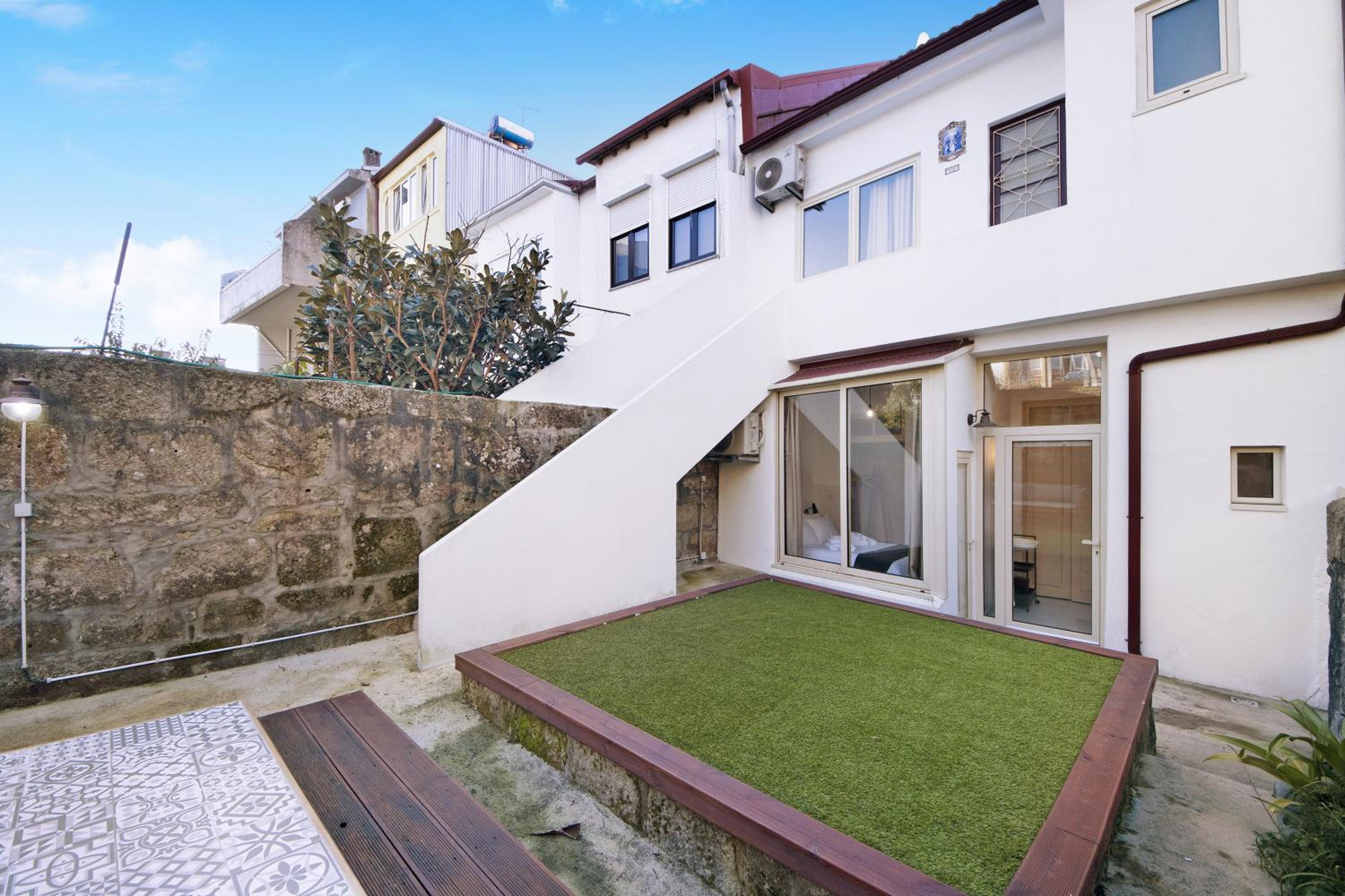 Crooked Floor House - ground floor view 2