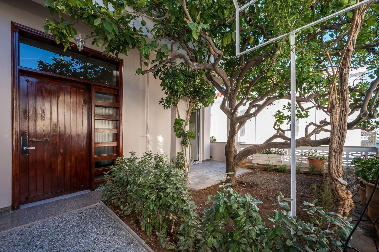 Sofias LemonTree Family House