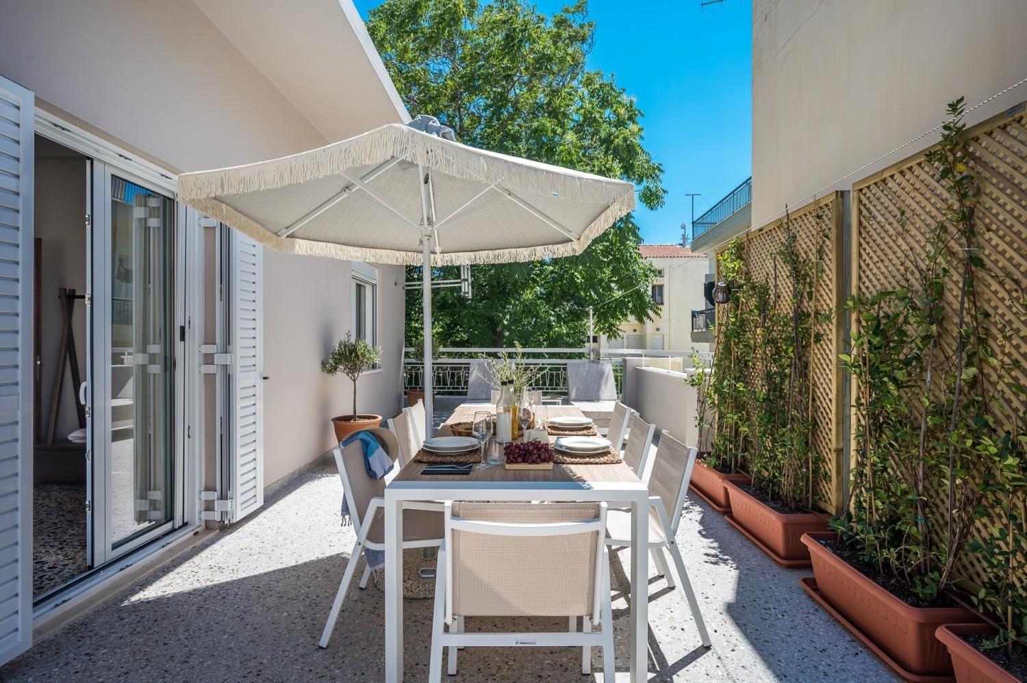 Sofias LemonTree Family House