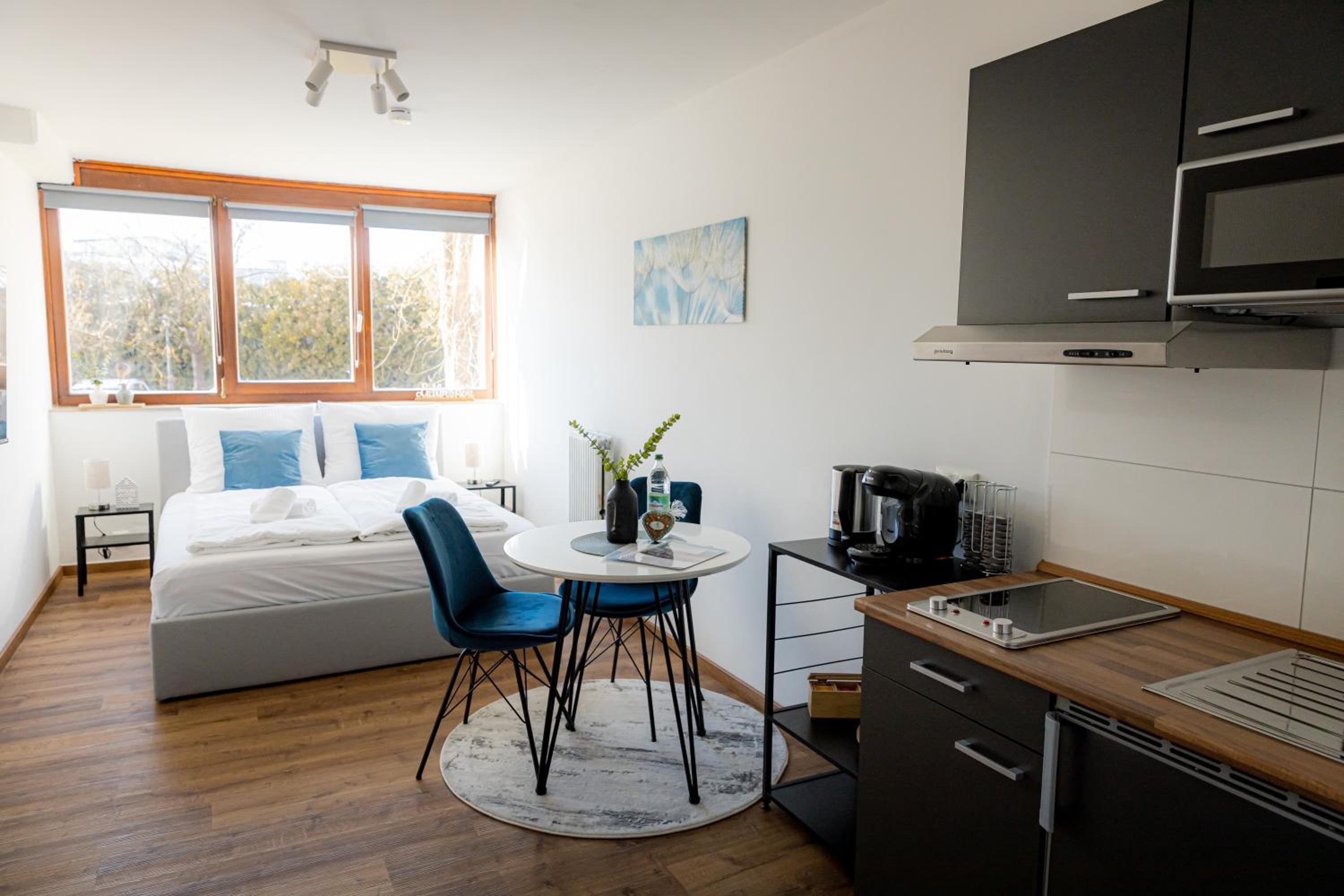 Come4Stay Passau - Holzheim I Modern I WLAN I Küche I Parkplatz I SmartTV mit Netflix