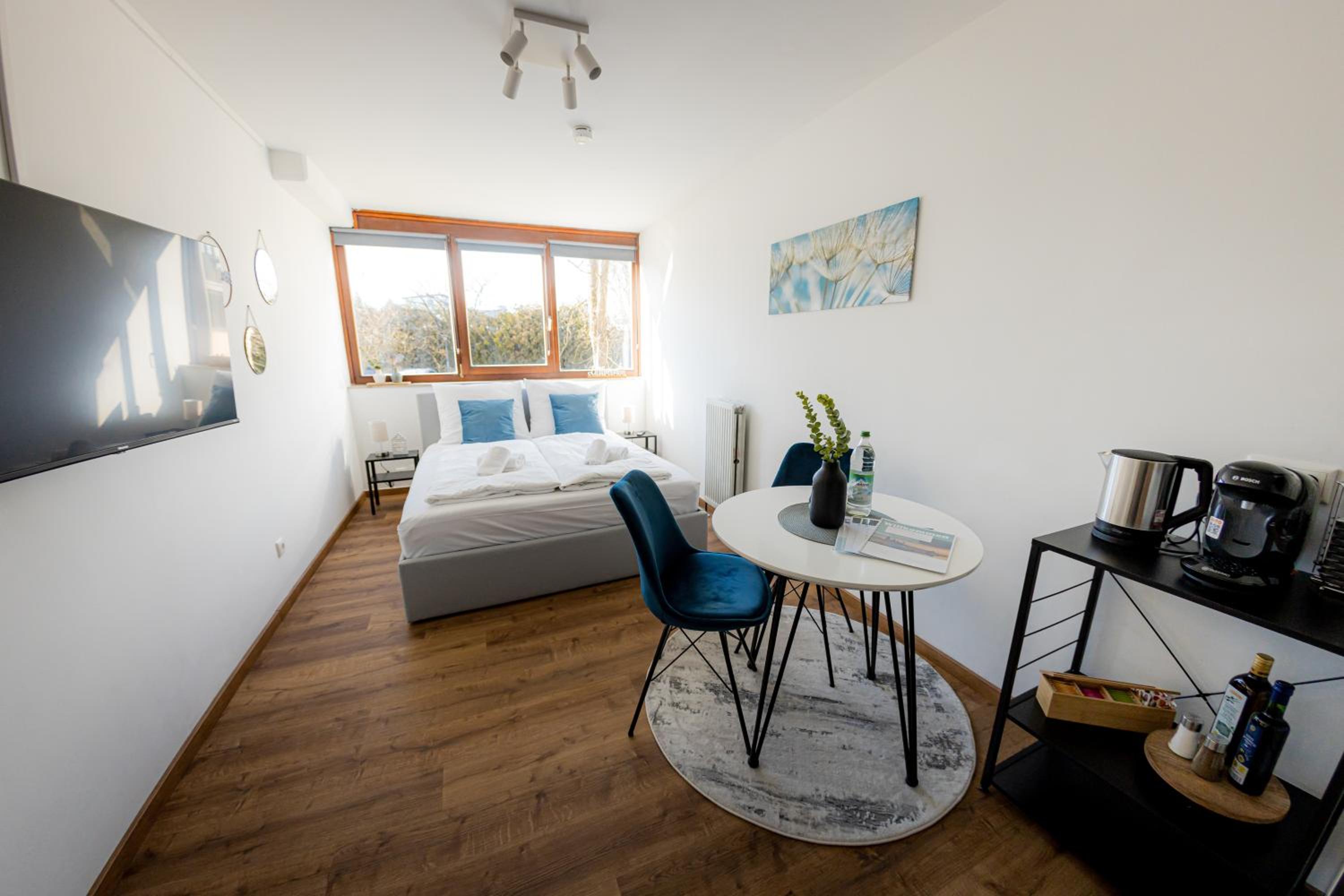 Come4Stay Passau - Holzheim I Modern I WLAN I Küche I Parkplatz I SmartTV mit Netflix